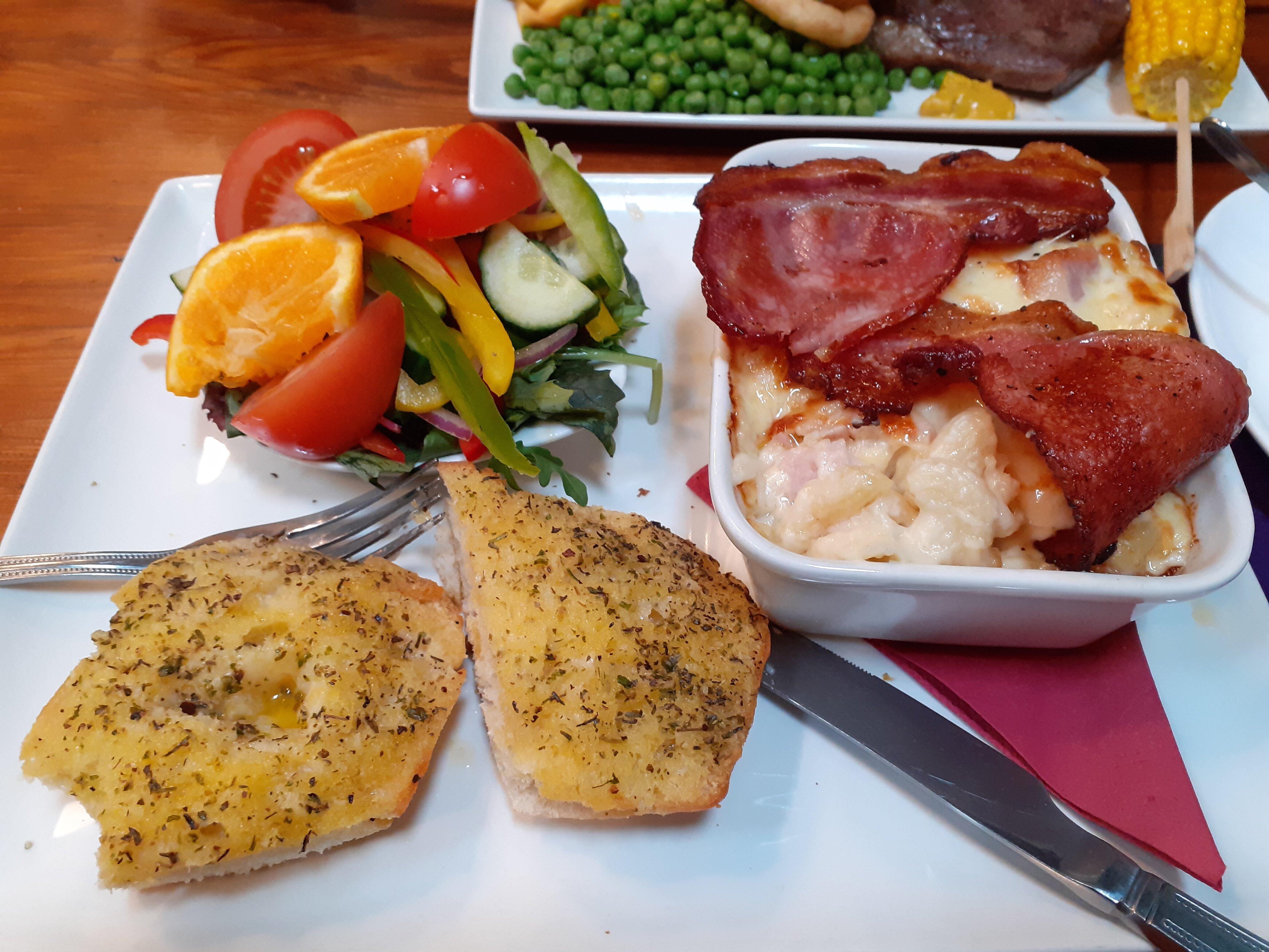 Photo by K6137VOangelab