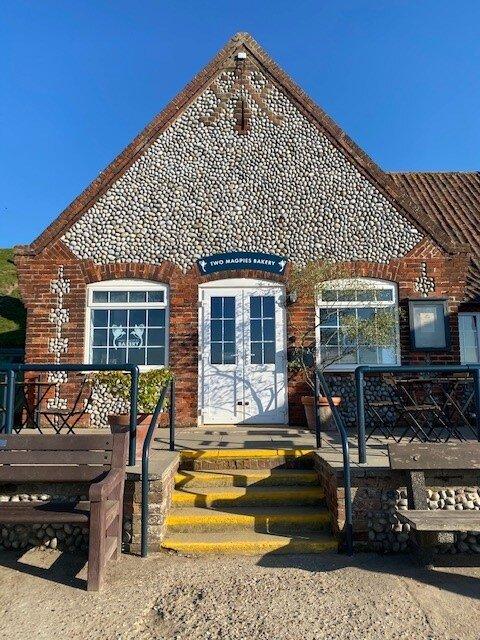 Two Magpies, Blakeney