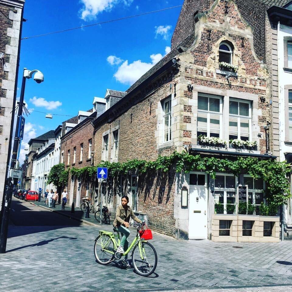 Photo by F9816THchrisv