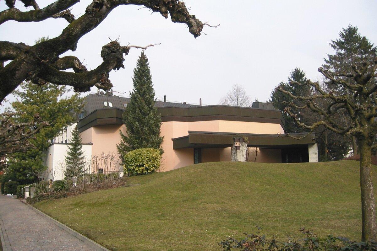 Theresienkirche Brunnen