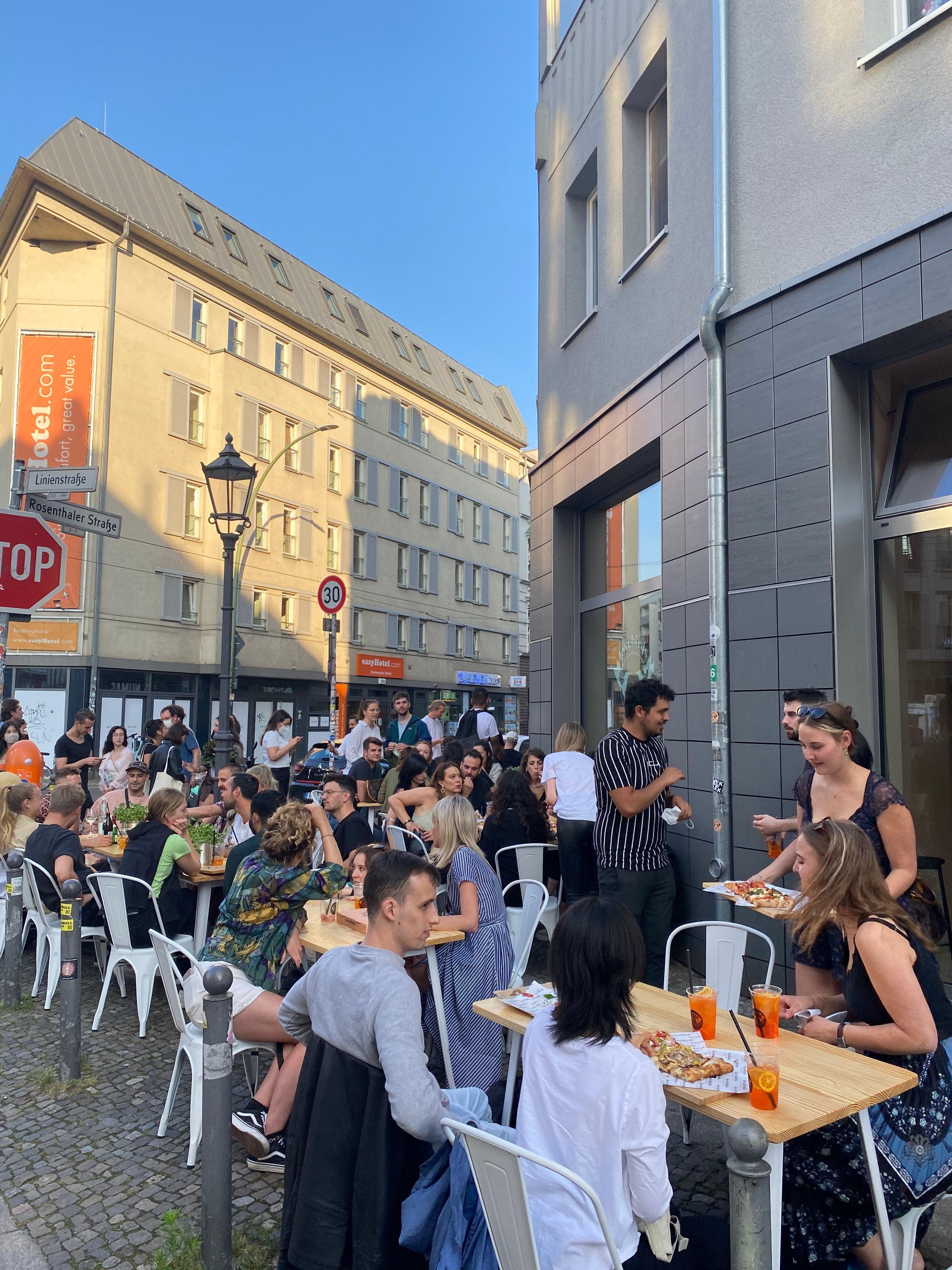 Lovebirds - Contemporary Pizza