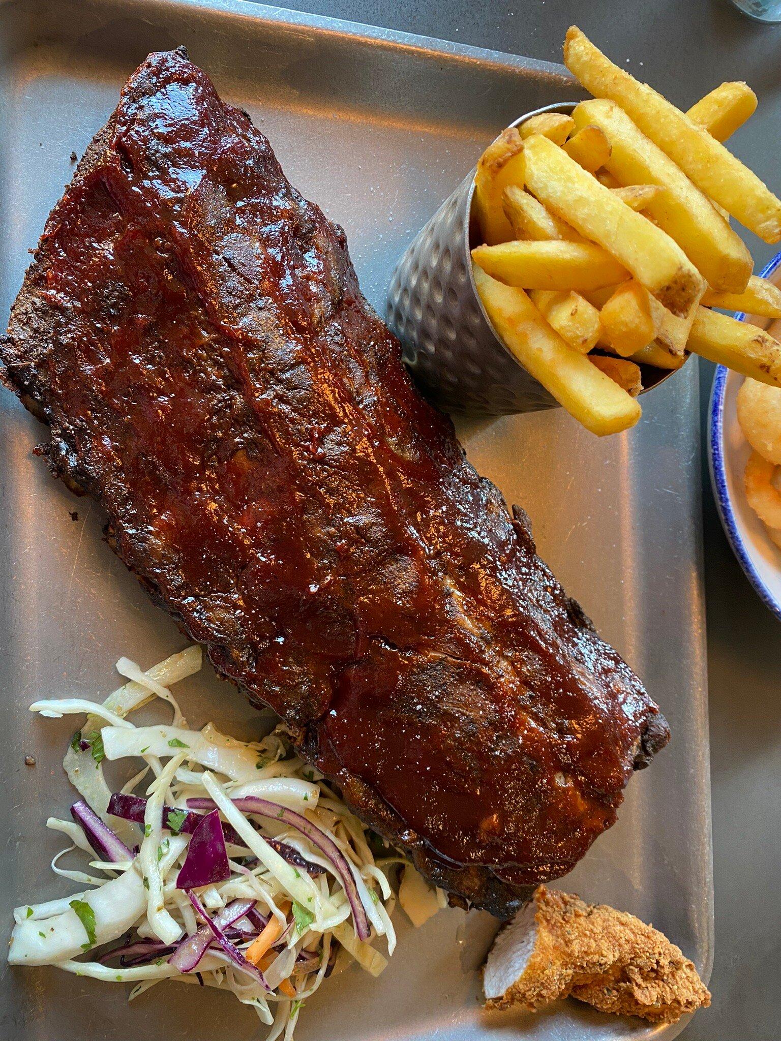 The Raglan Pub and Kitchen