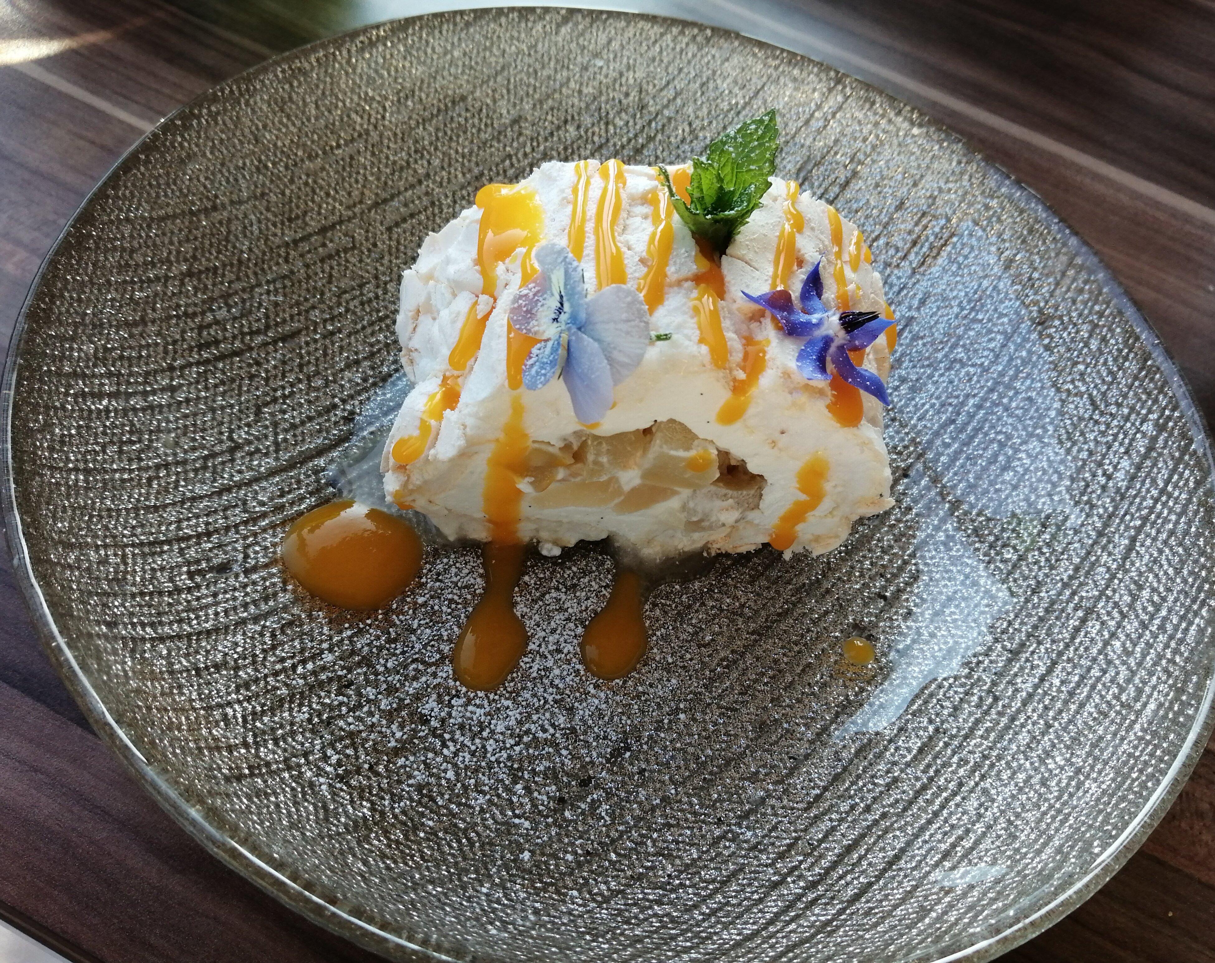 Suree' s Kitchen Thai Restaurant