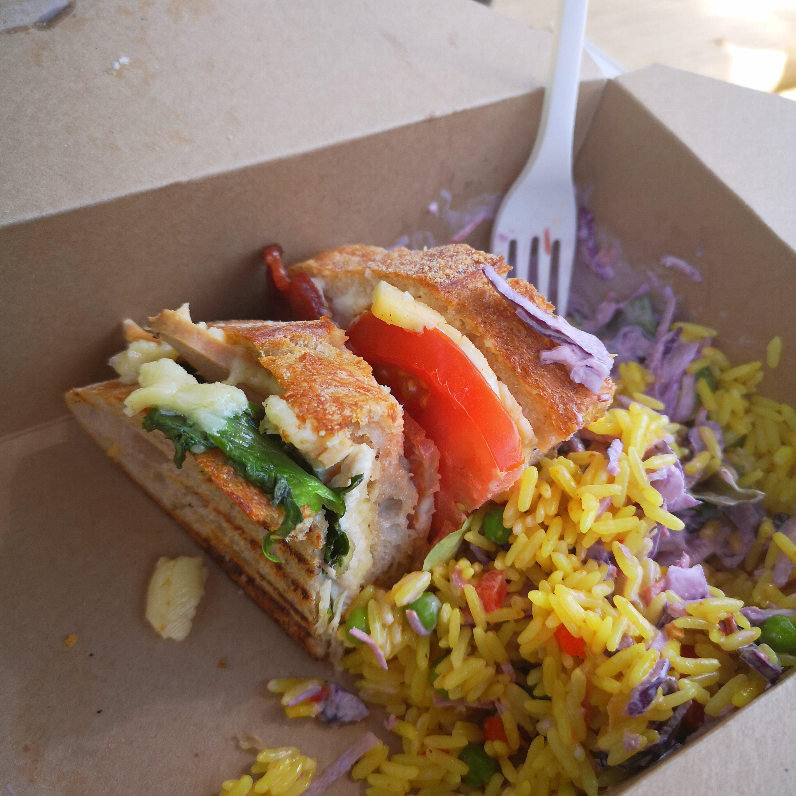 Olde Glen Bar Bia Box