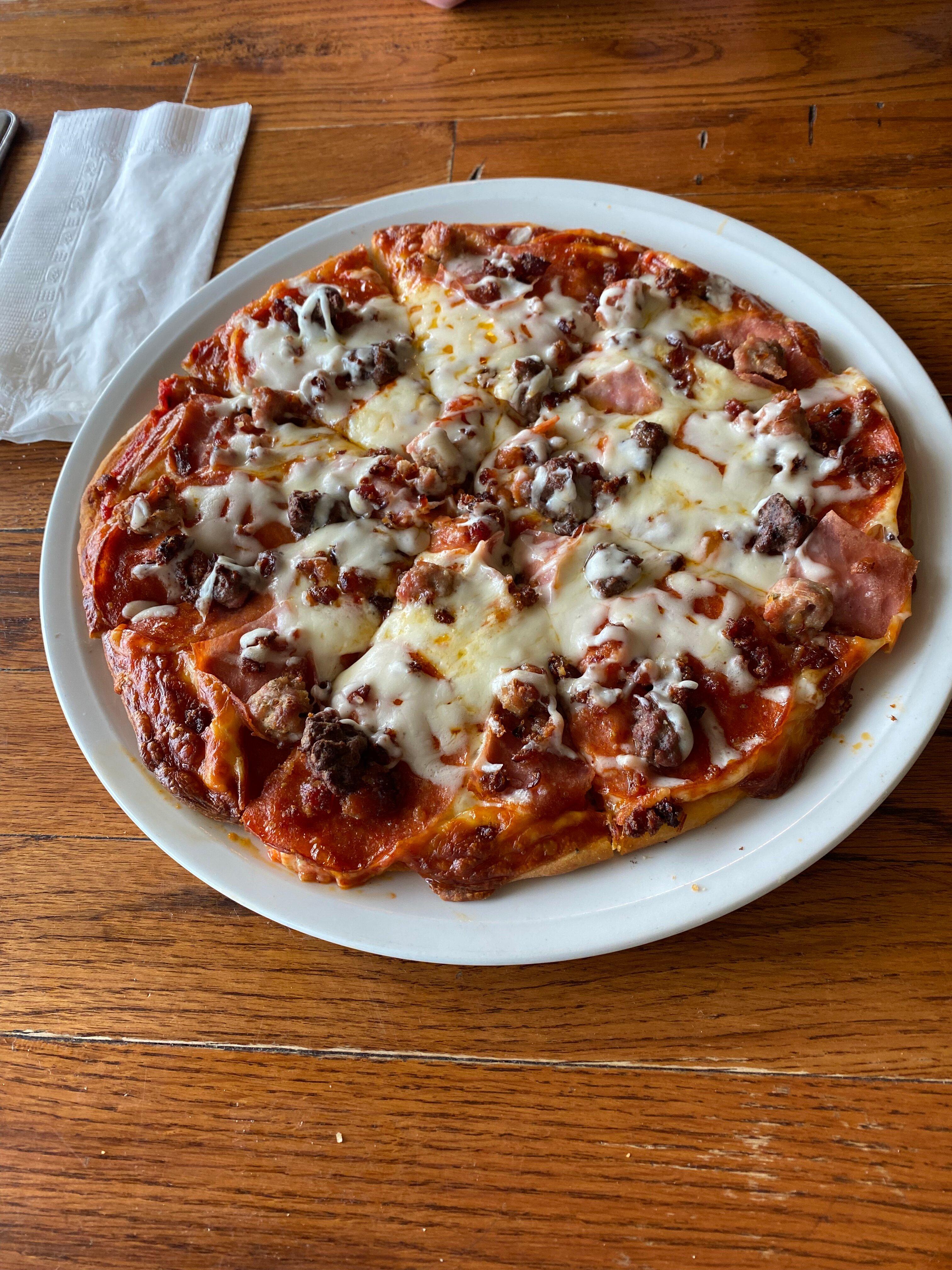 Mama Alfa's Pizzeria