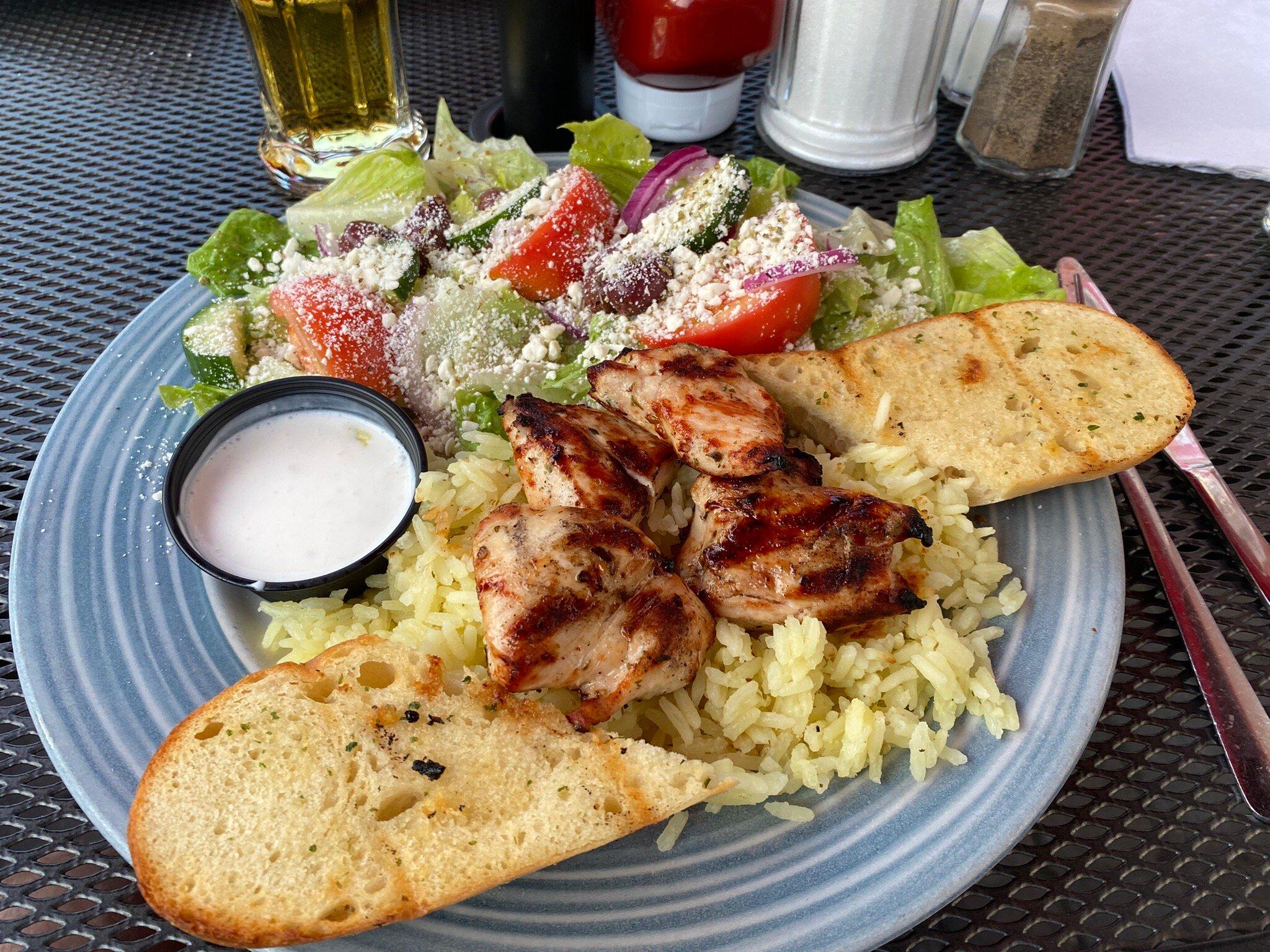 Broadways Bar & Grill