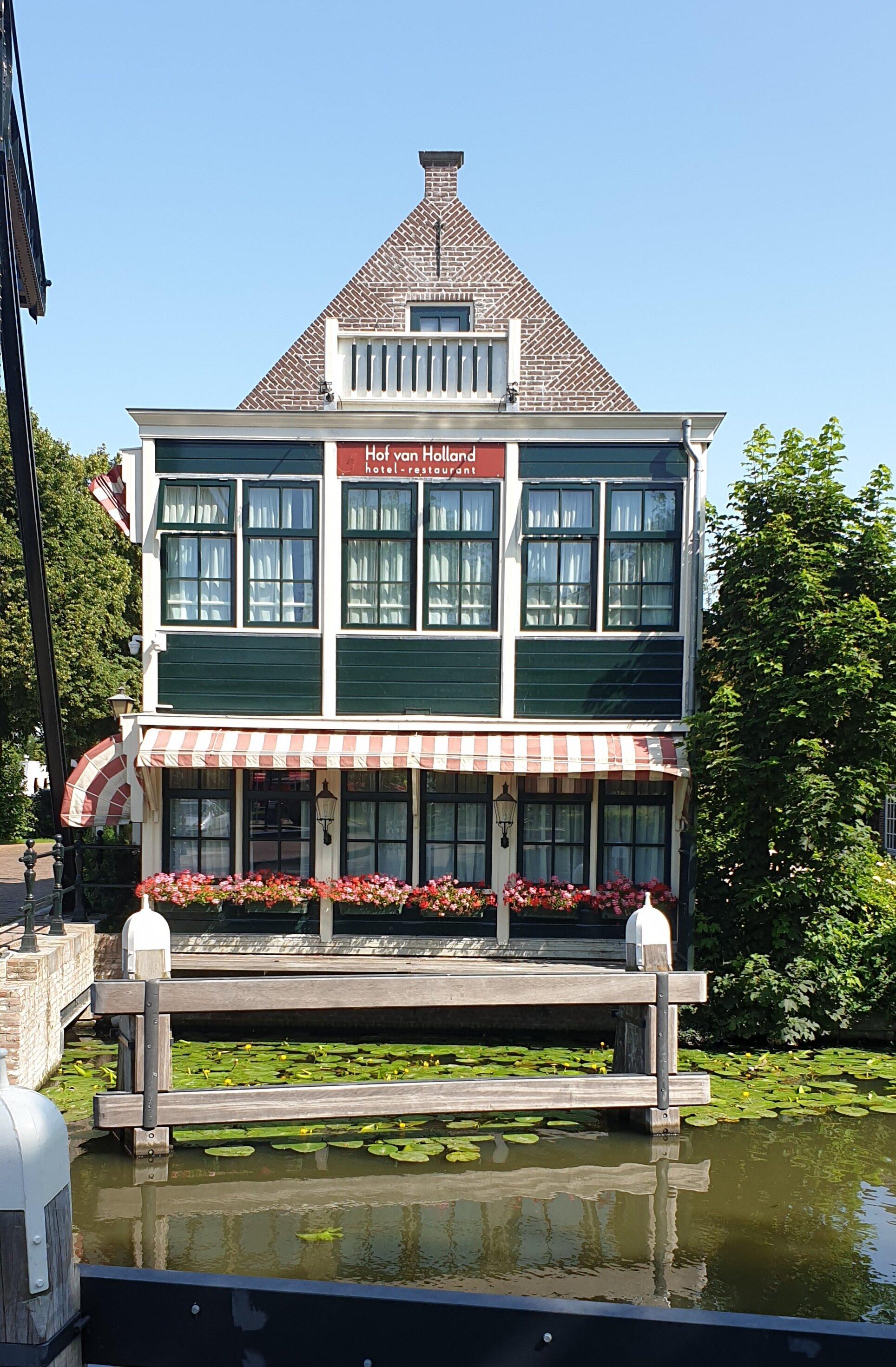 Hof Van Holland Hotel