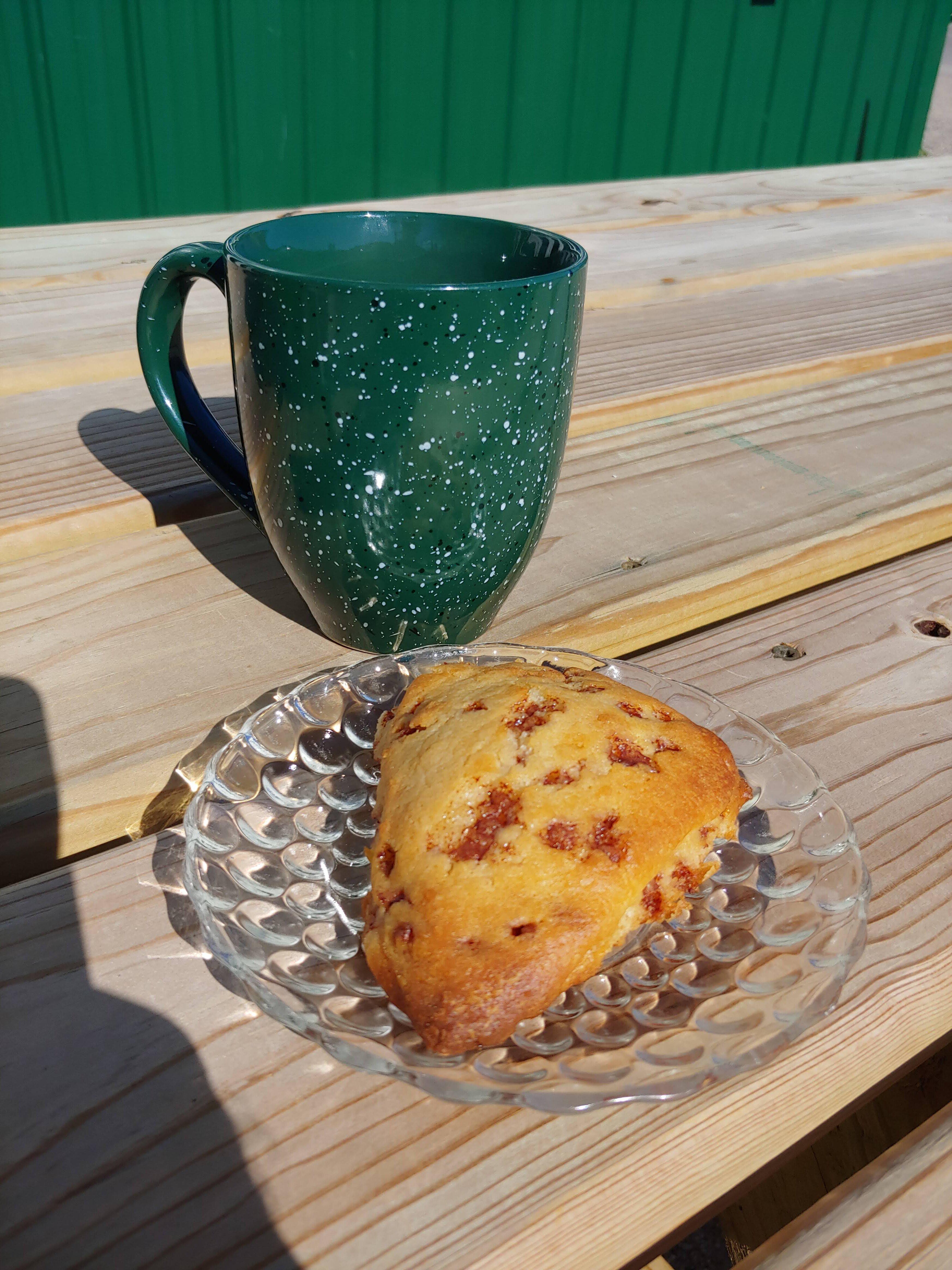 New Moon Coffeehouse & Eatery