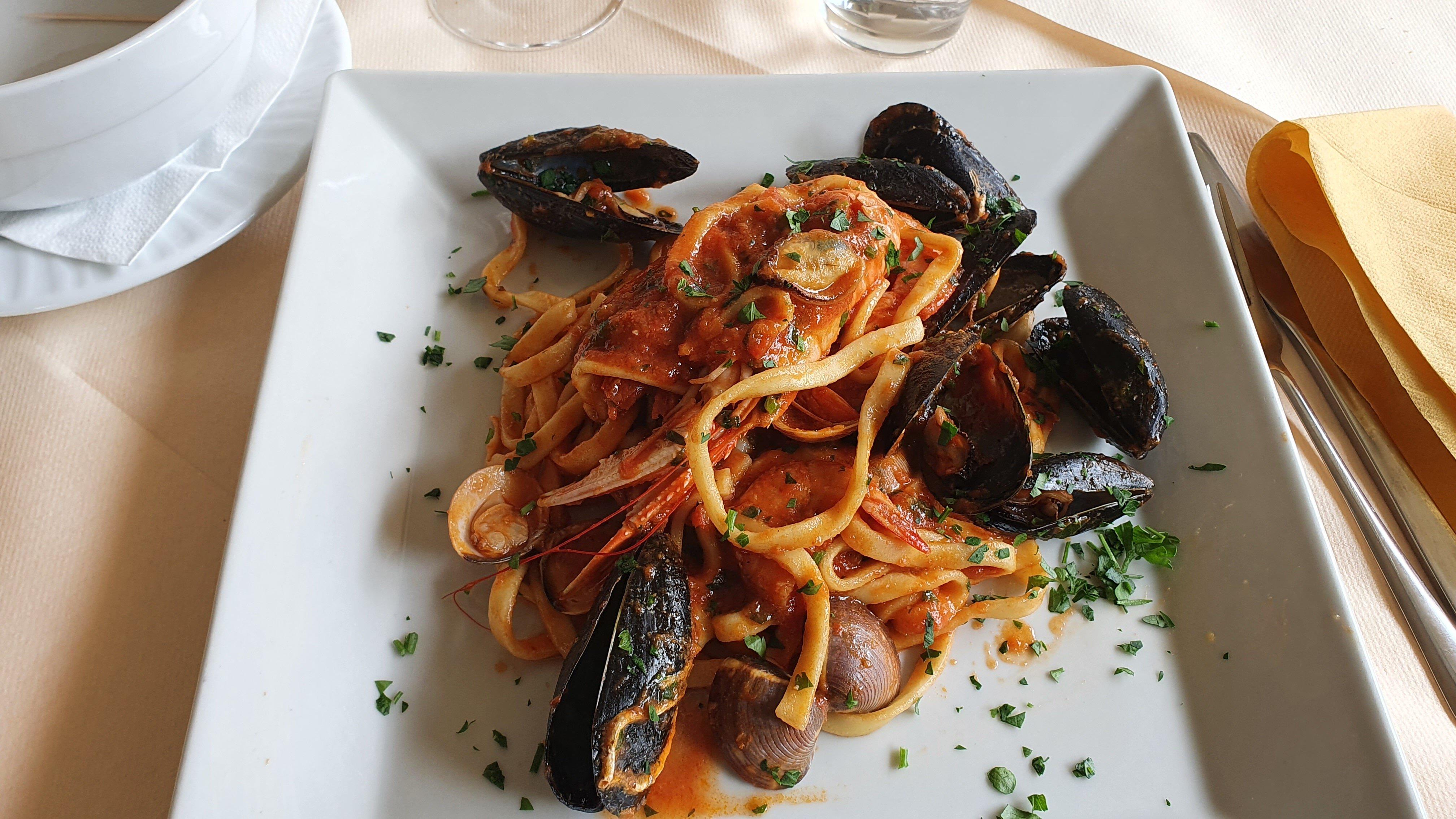 Luna Rossa Pizzeria Ristorante