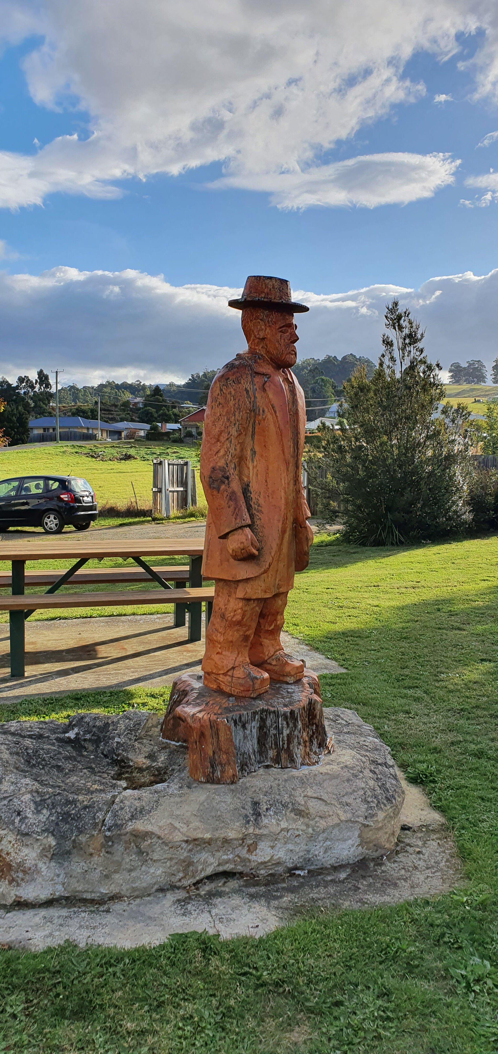 Geeves Monument And Swamp Gum