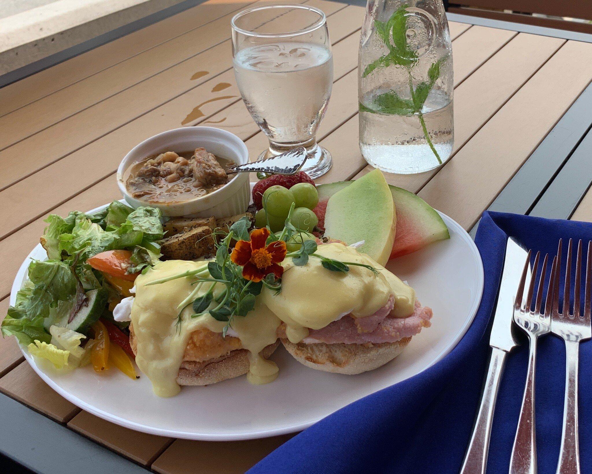 Chez Gilles Fine Dining and Catering