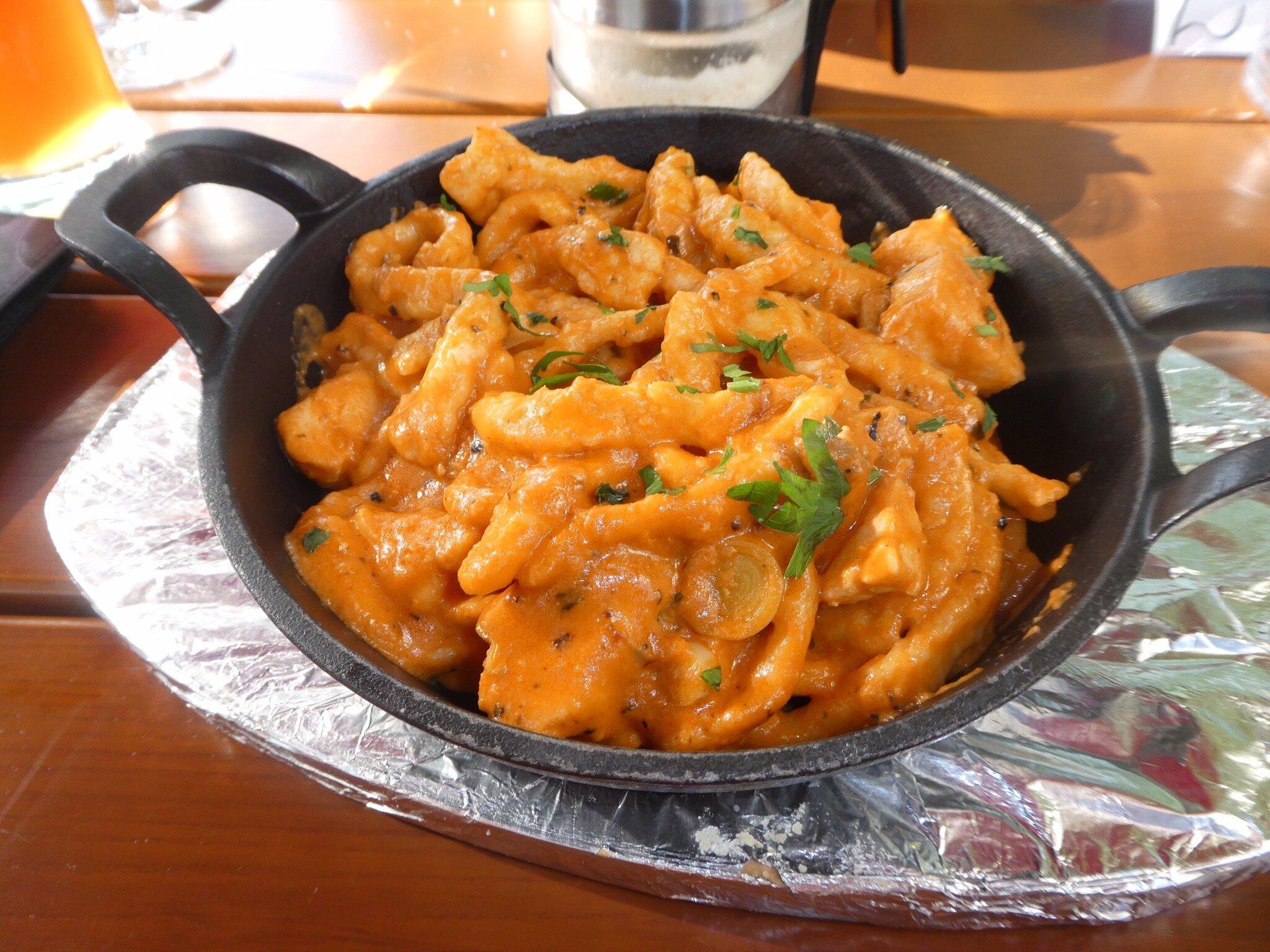 Amadeus - Cafe . Restaurant . Bar