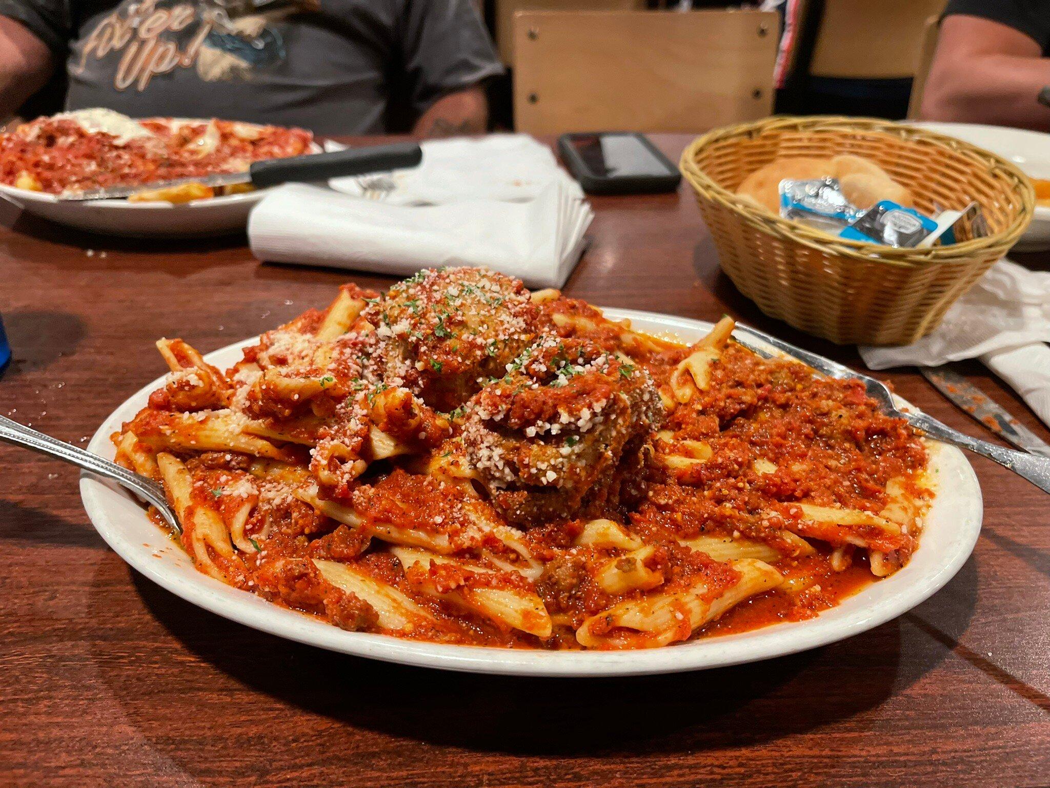 Red Creek Bar & Grill