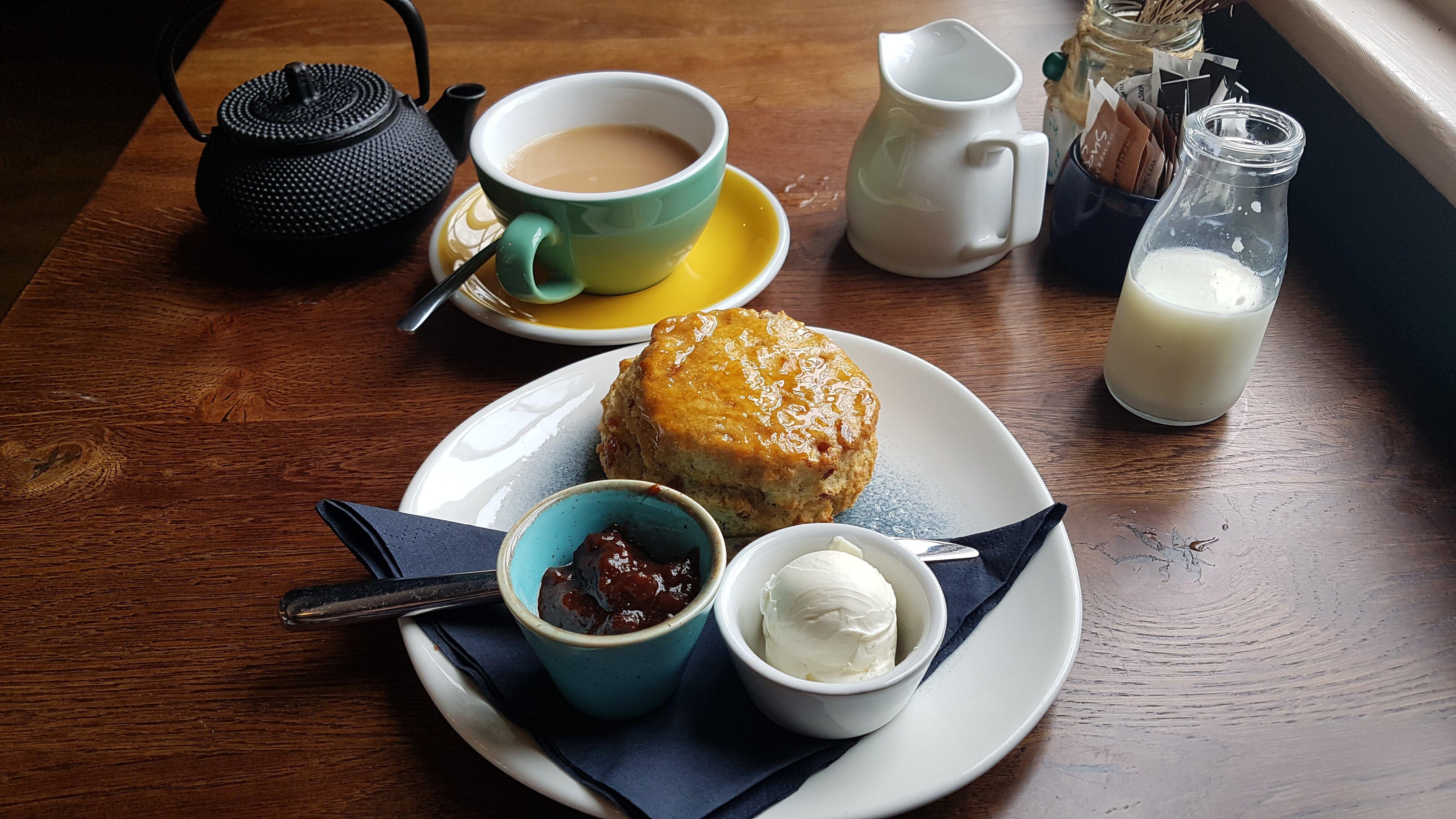 Parlormade Cafe and Scone House