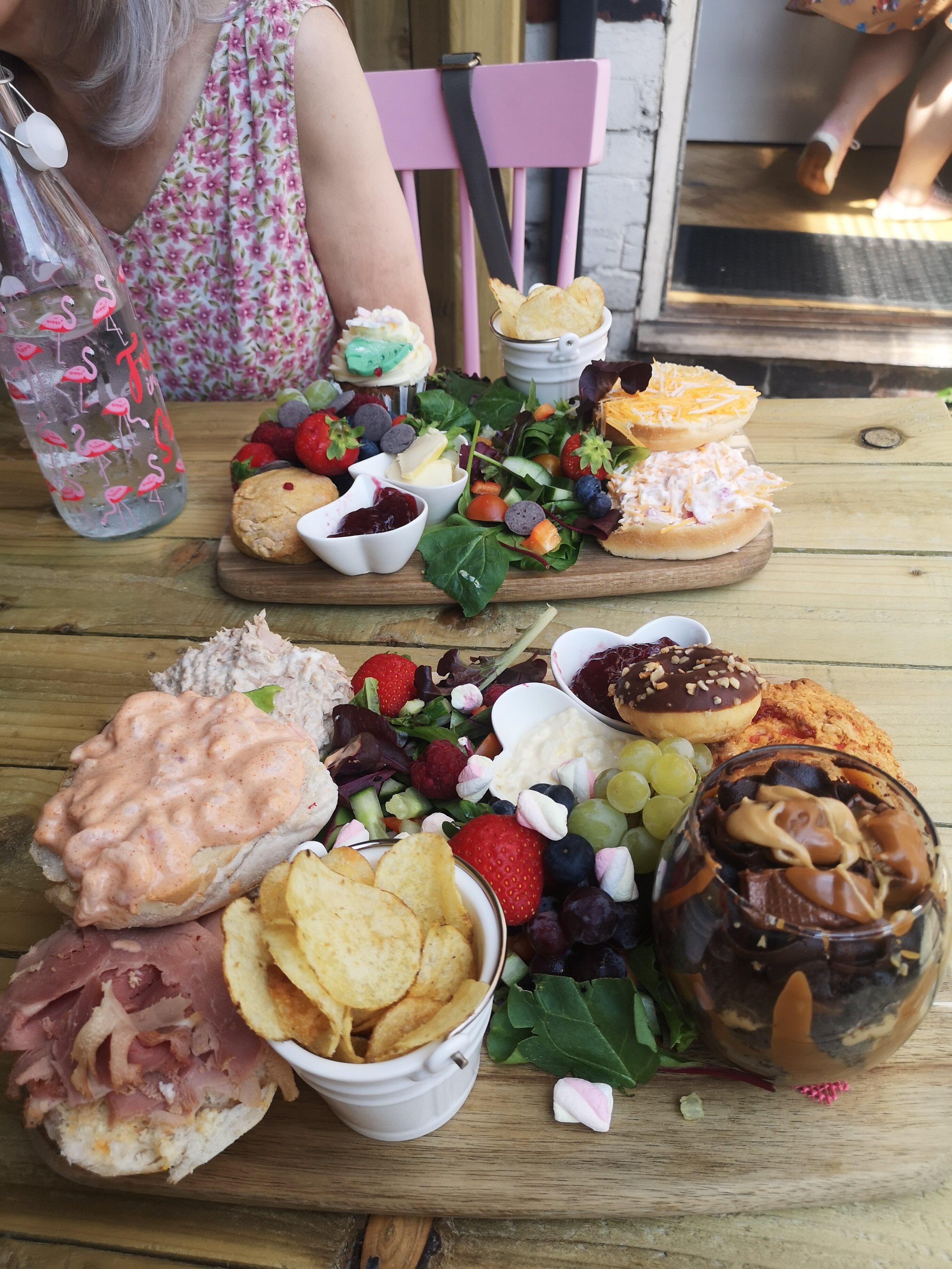 The Flamingo's Teapot