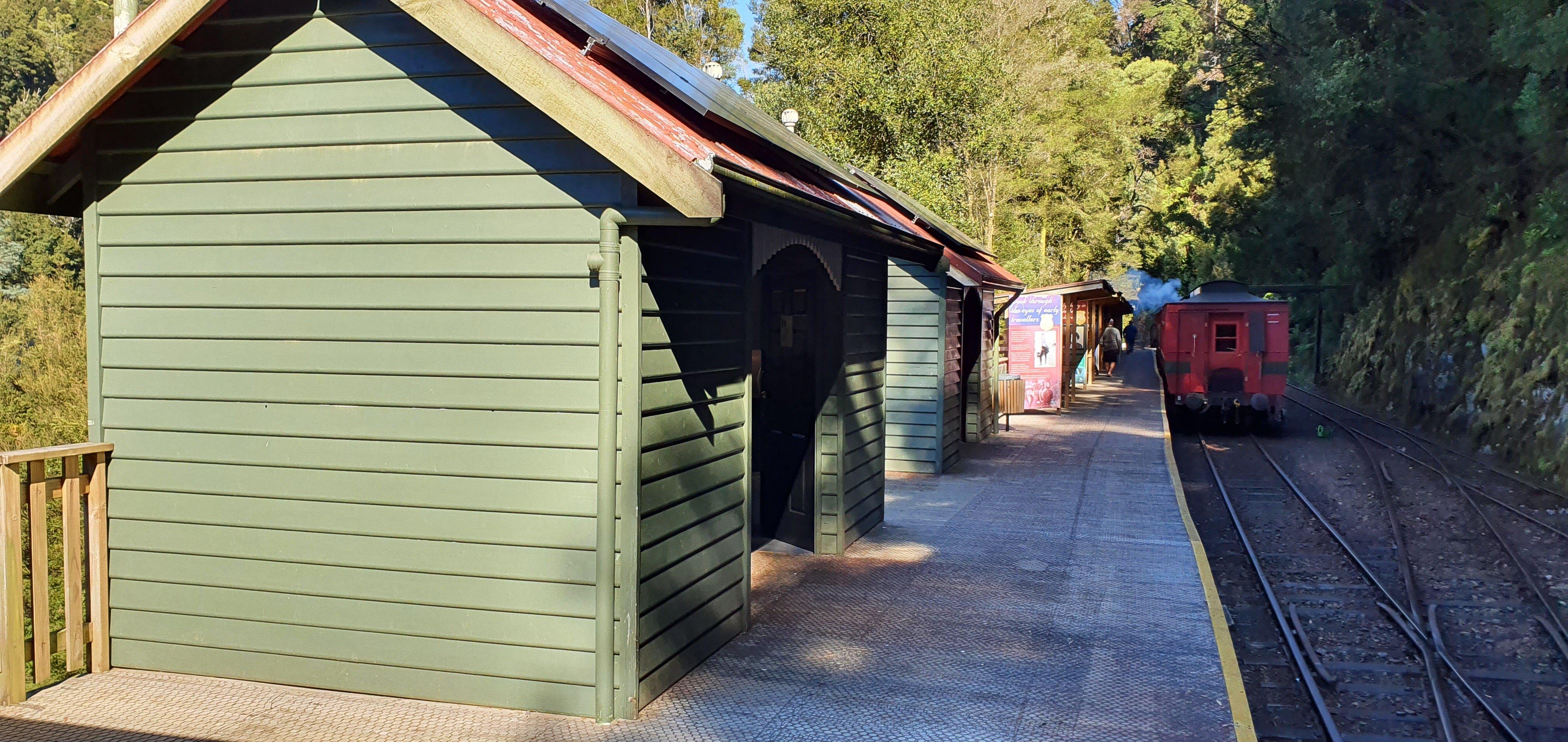 Dubbil Barril Railway Station