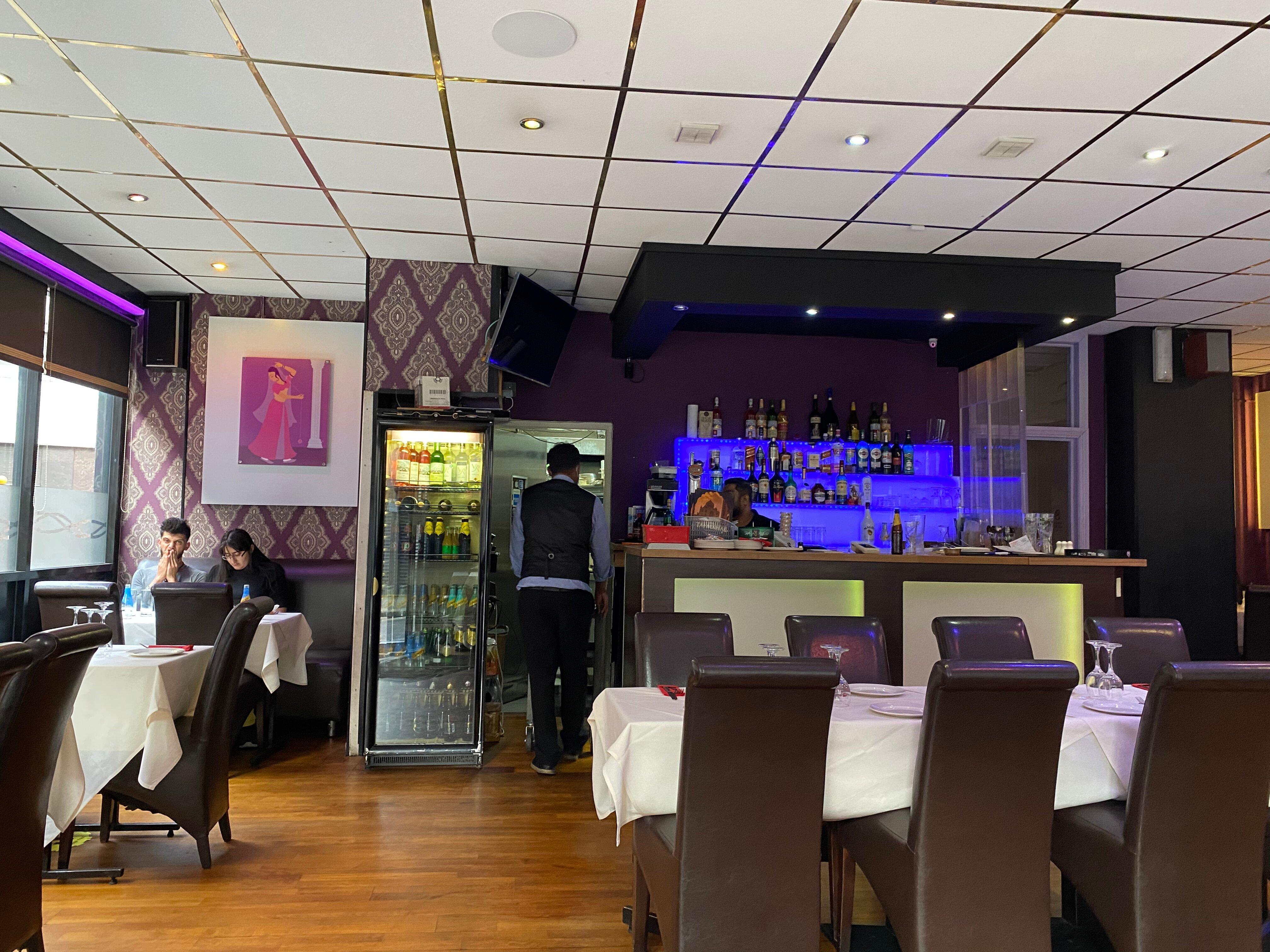 Taj Mahal Restaurant