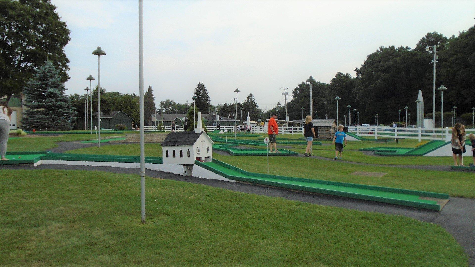 Rolling Greens Miniature Golf