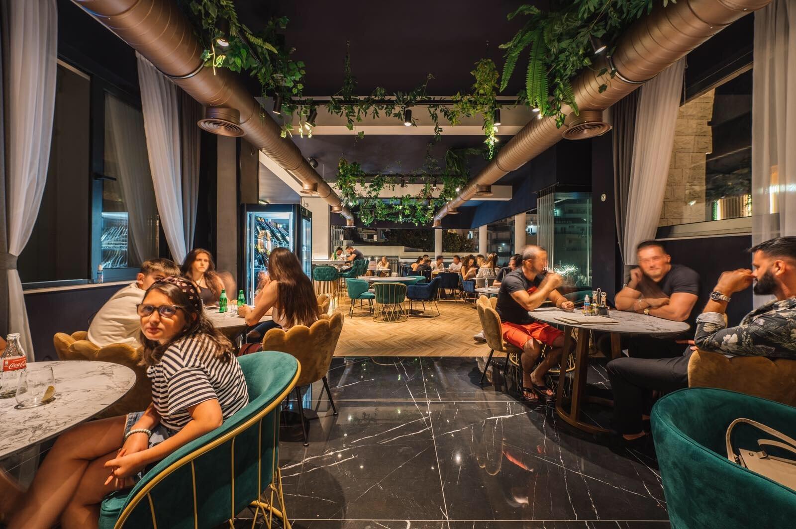 Pier Restaurant Lounge