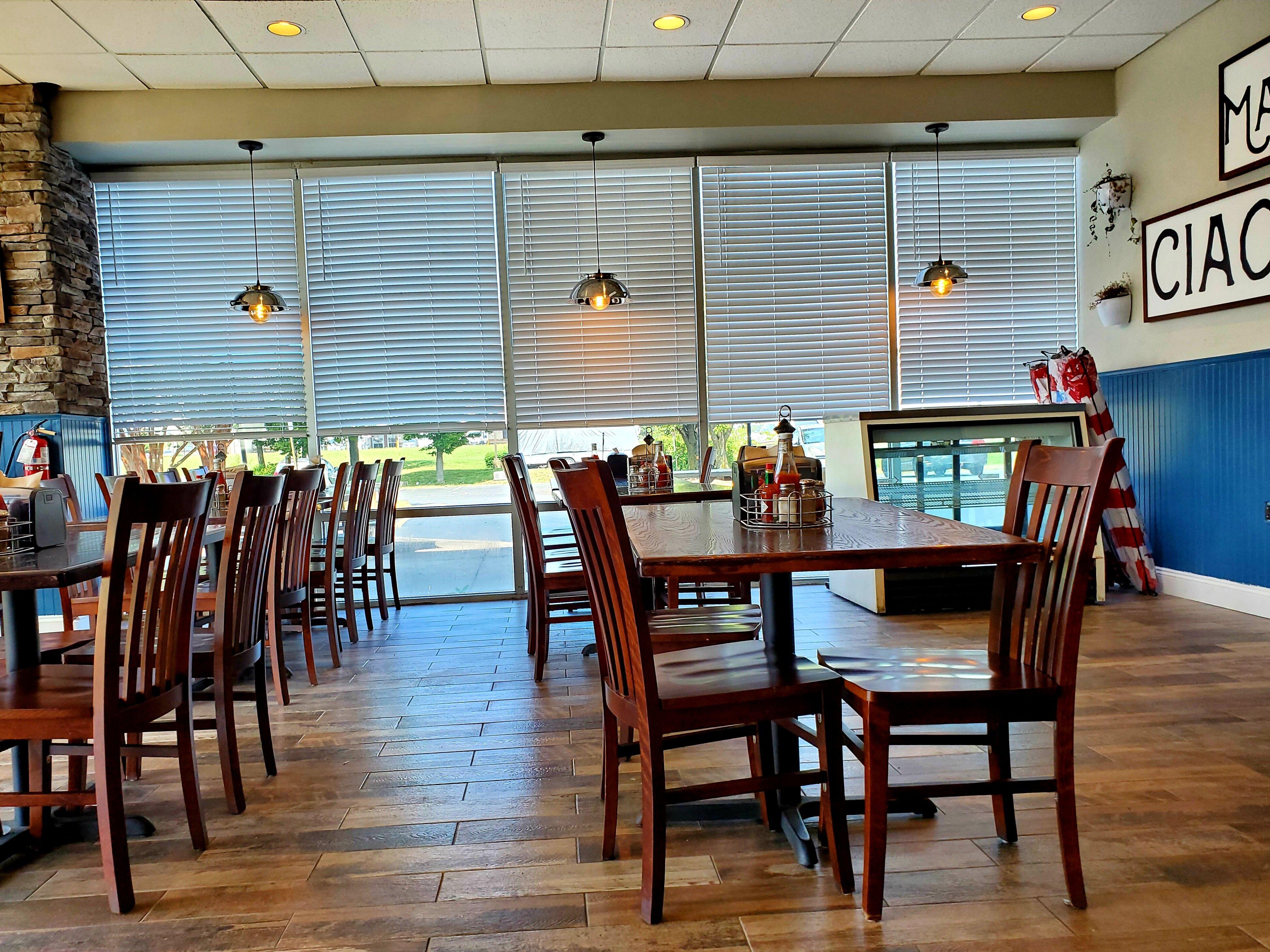 J's Pizza & Sub Cafe