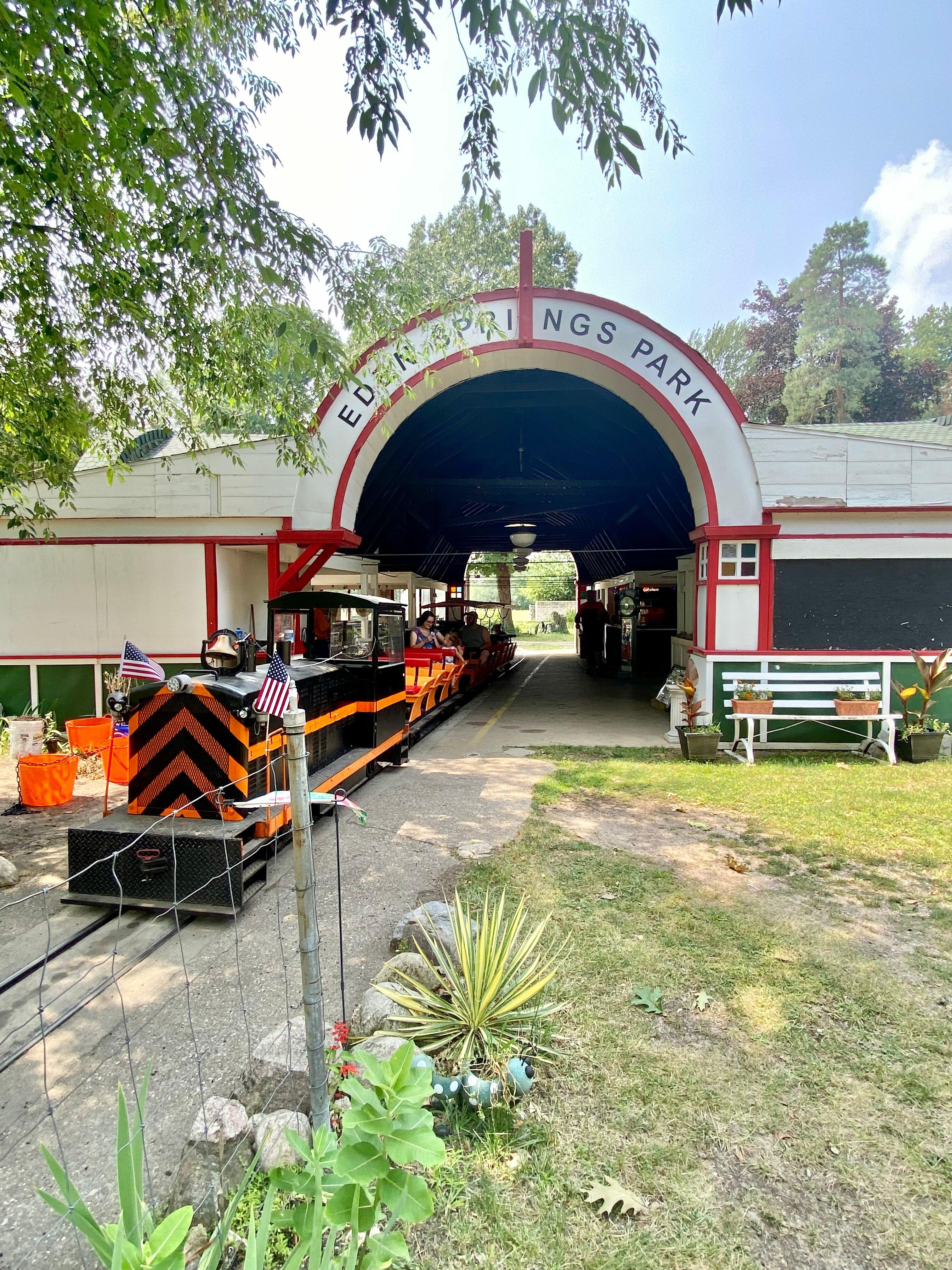 Photo by leavingitallbehind