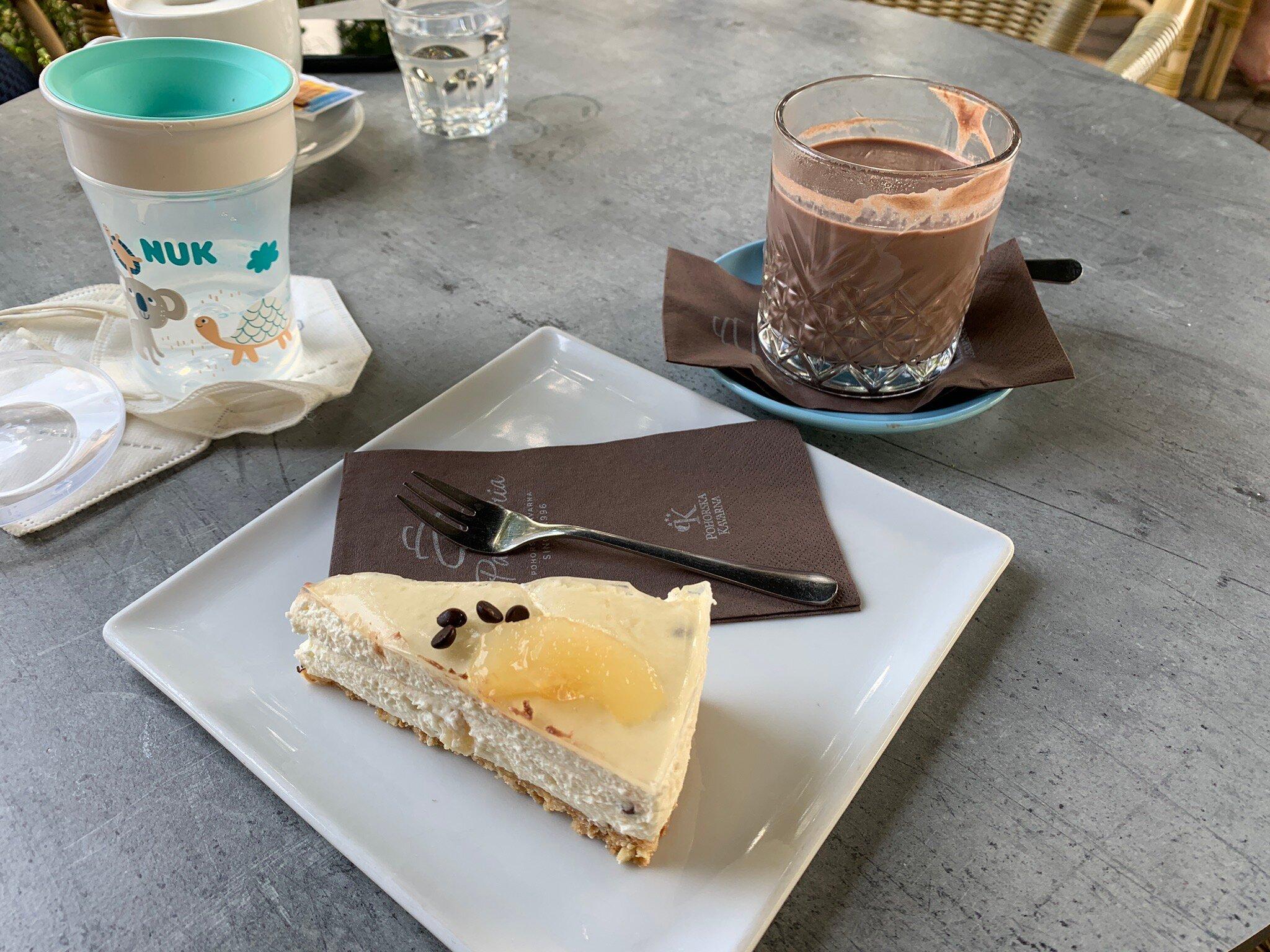 La Patisseria by Pohorska Kavarna