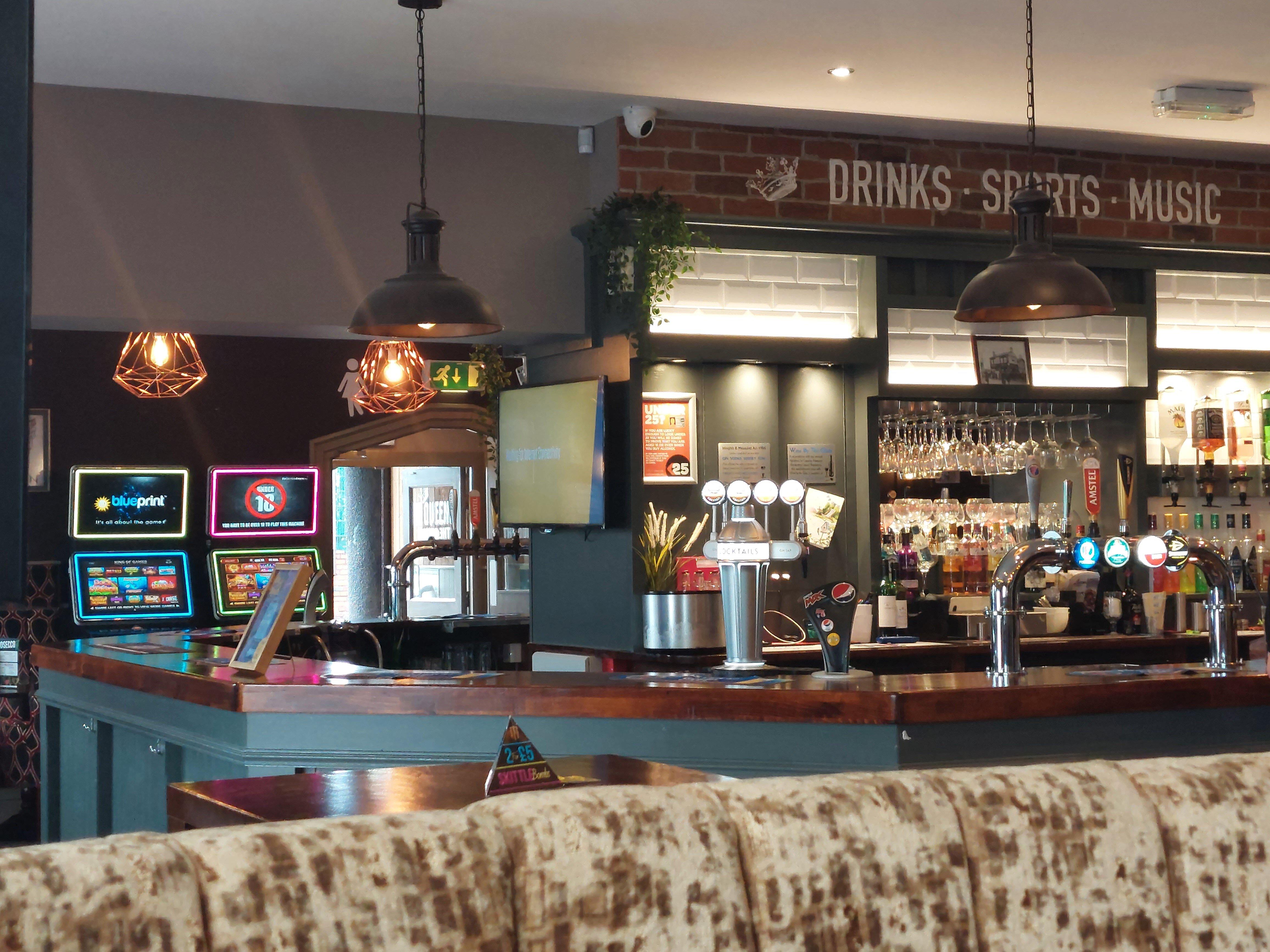 The Queens at Aintree