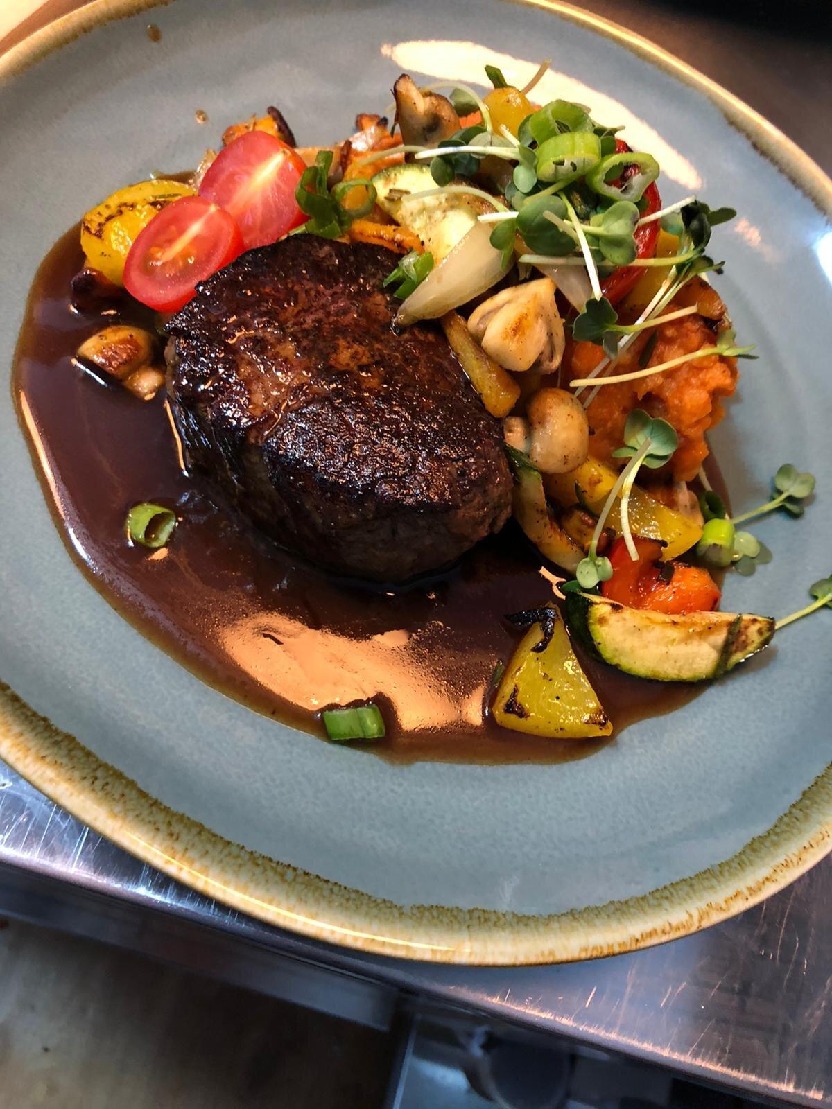 Vinopresso Ehem. Café Fischer