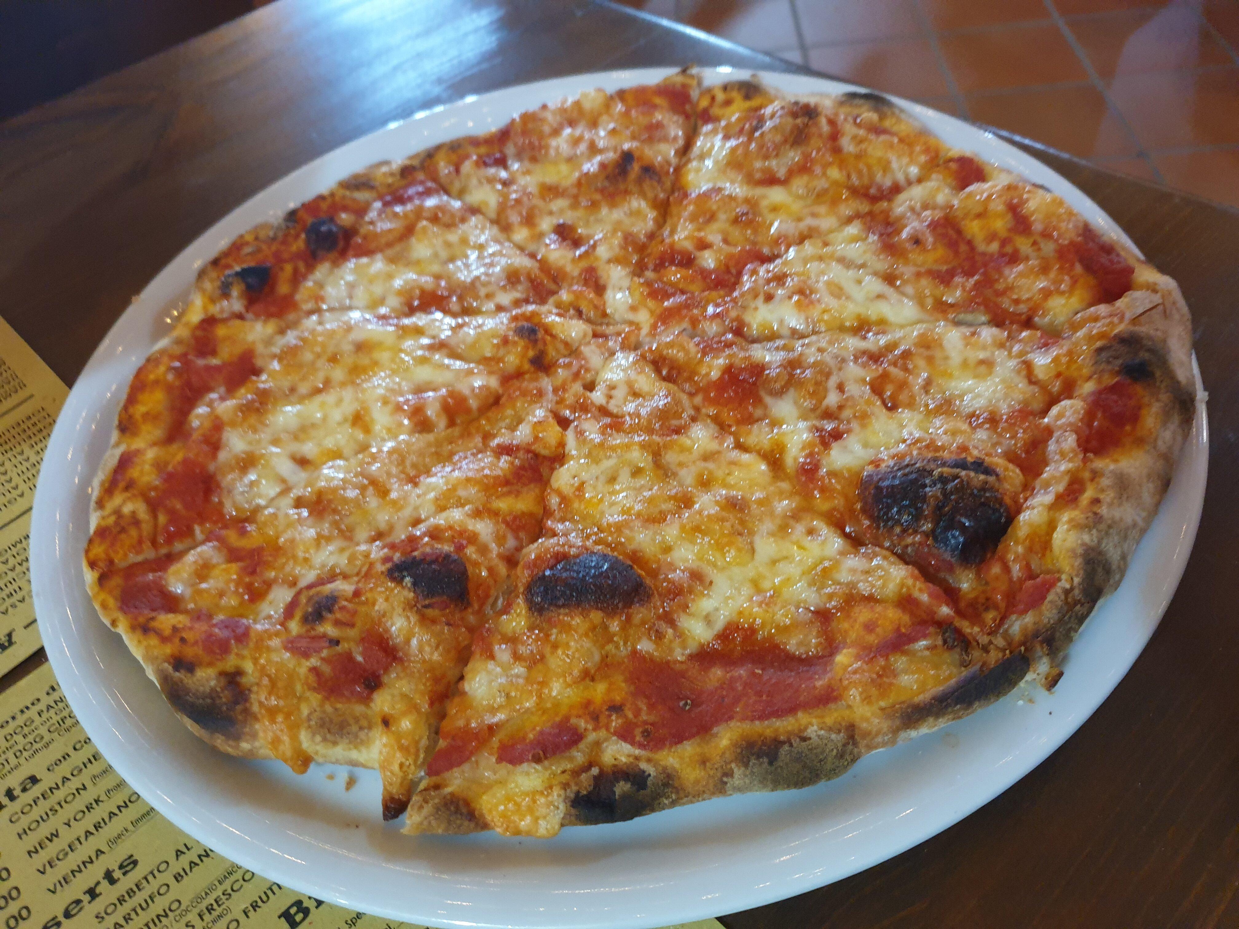 Pizzeria Birreria Alpen Rose