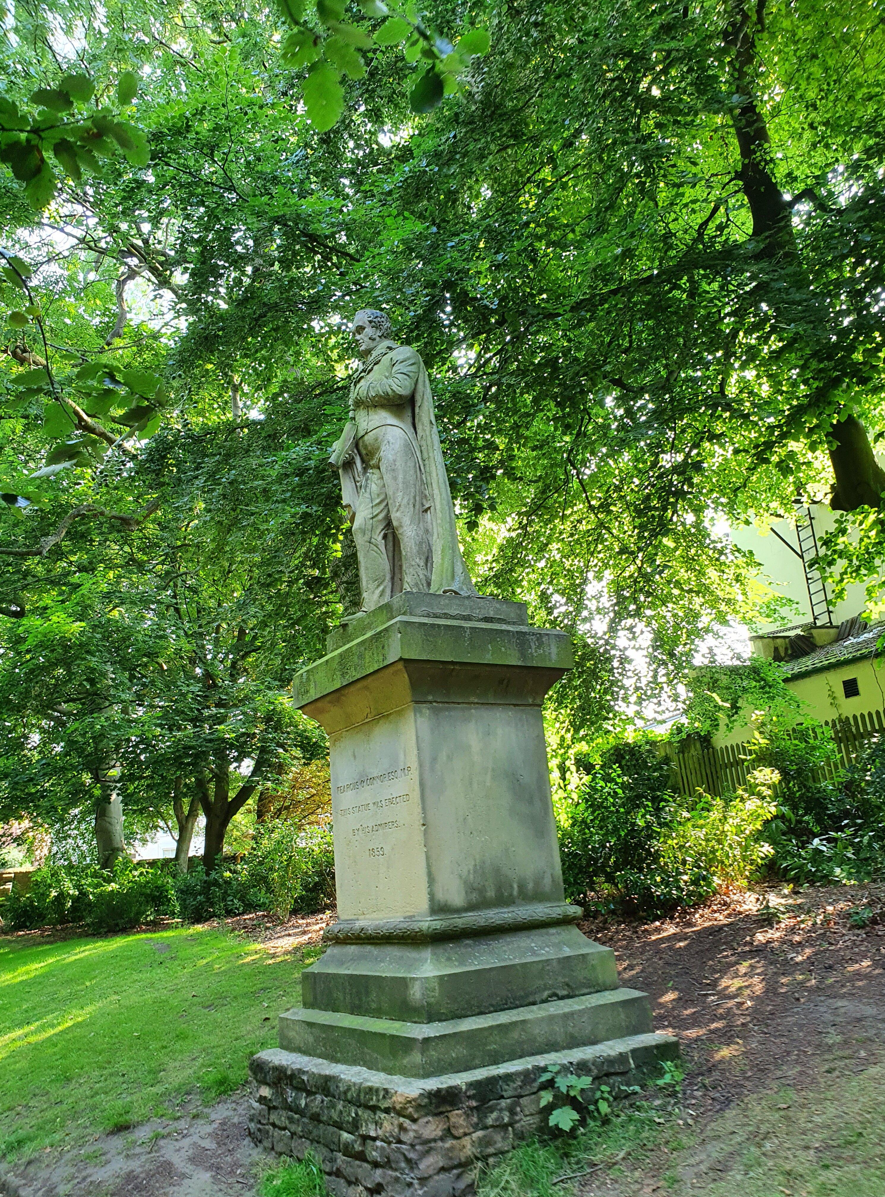 Fearcus O'connor Statue