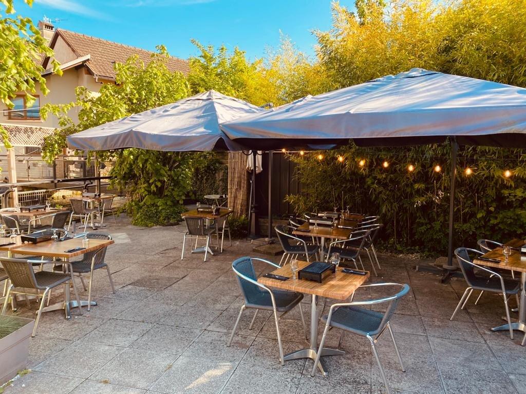 Chez Mademoiselle Divonne