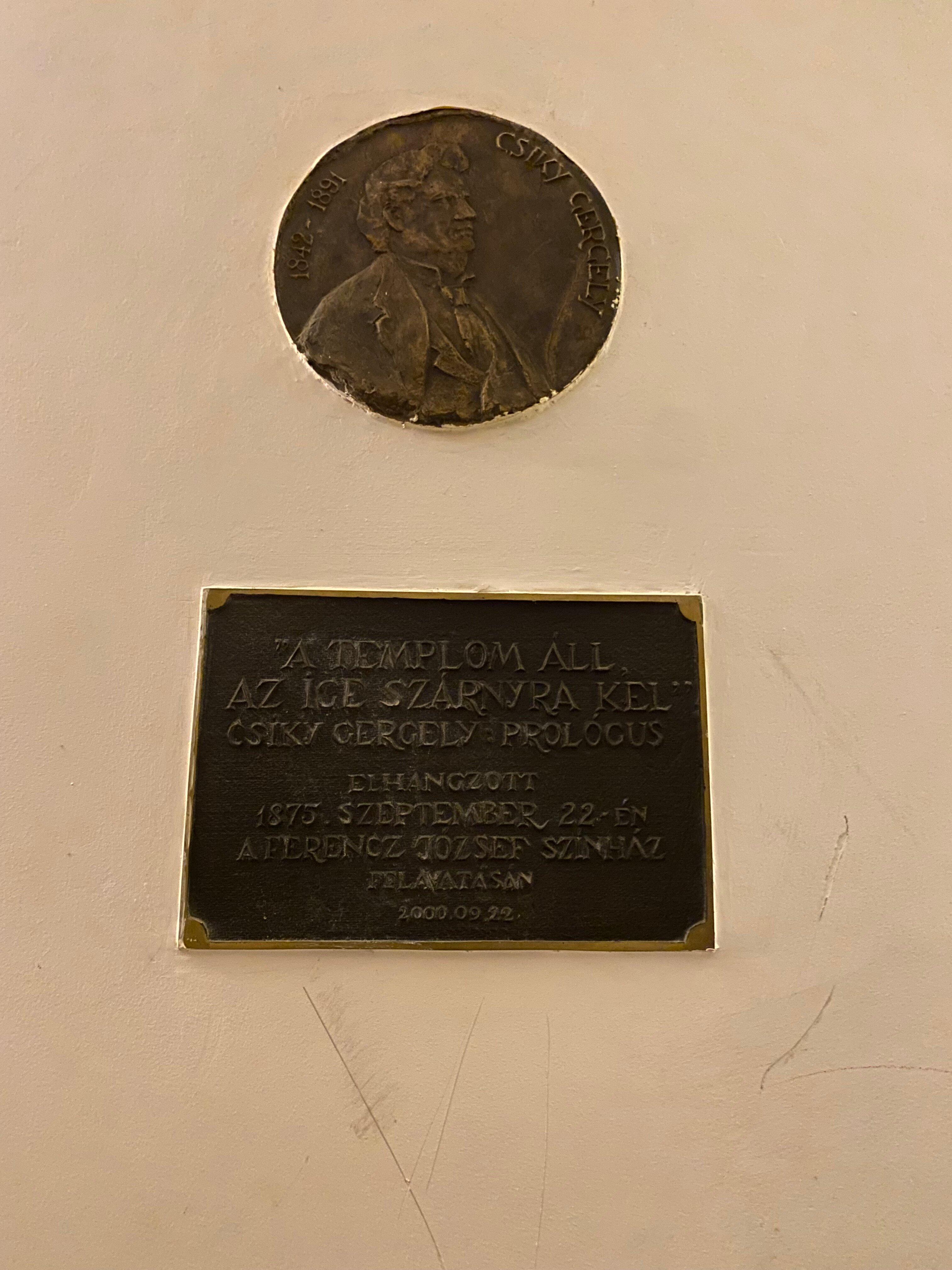 Teatrul Maghiar De Stat “Csiky Gergely”