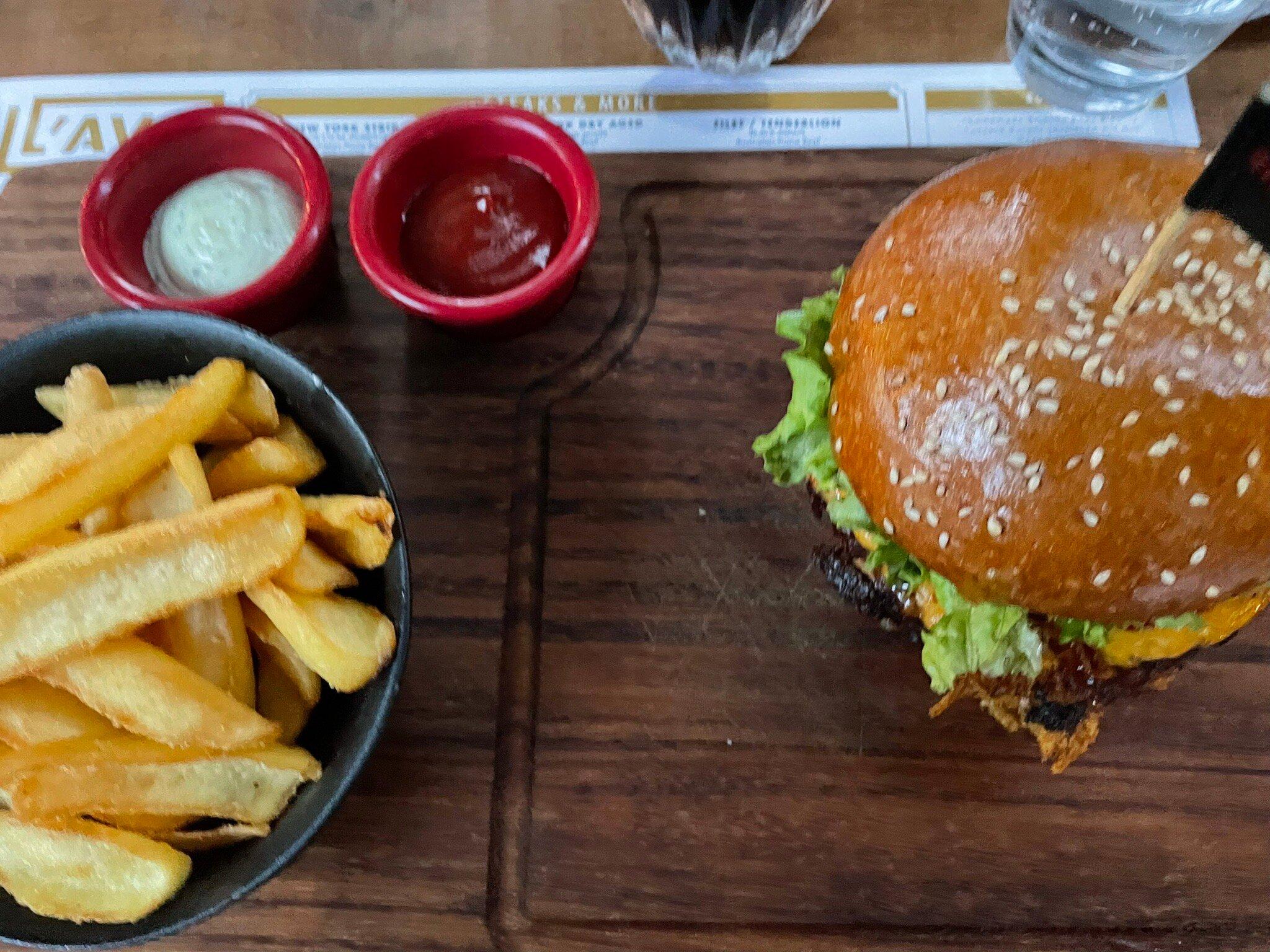 L'ava Restaurant & More