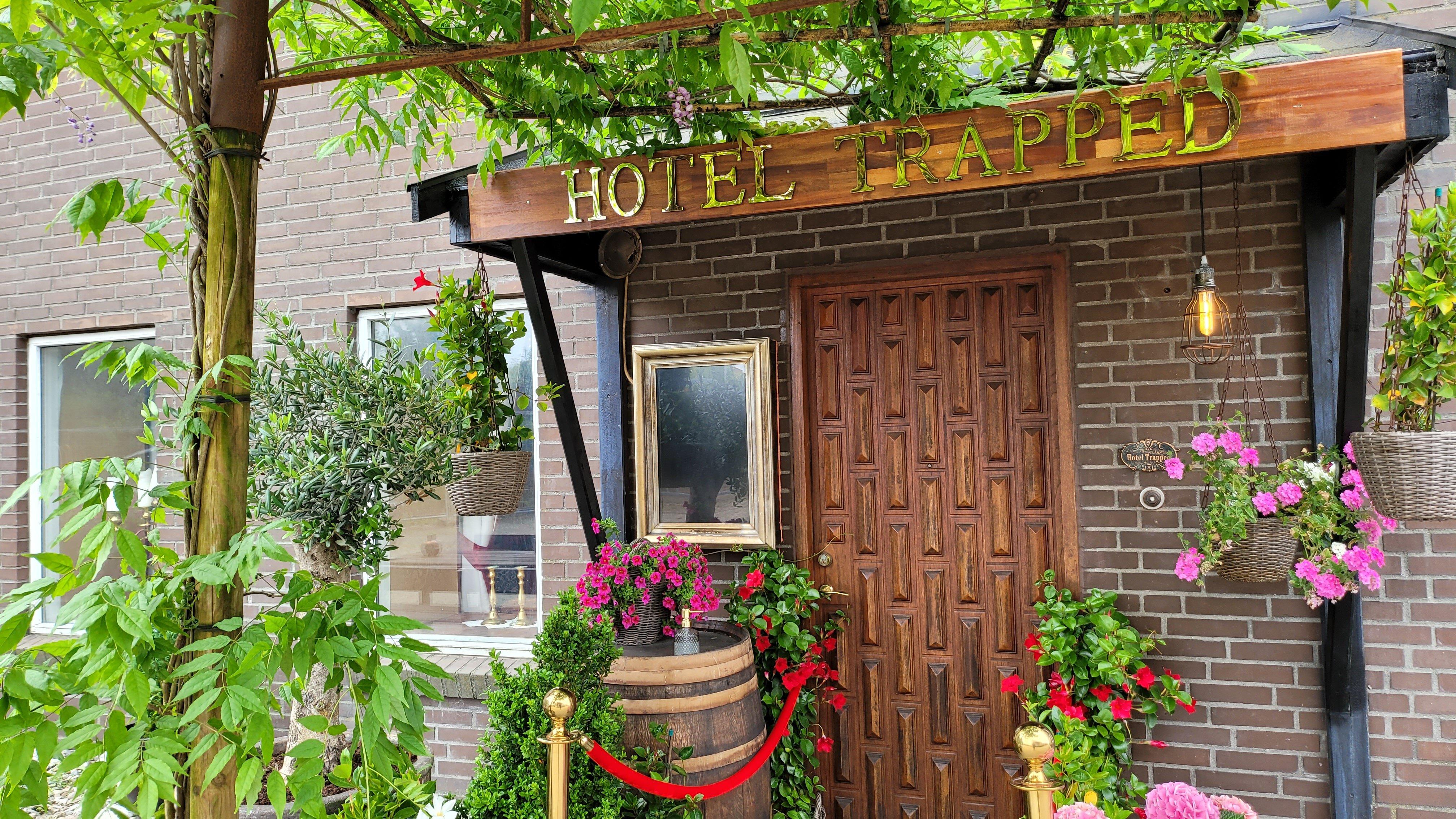 Hotel Trapped - House WITH Locks