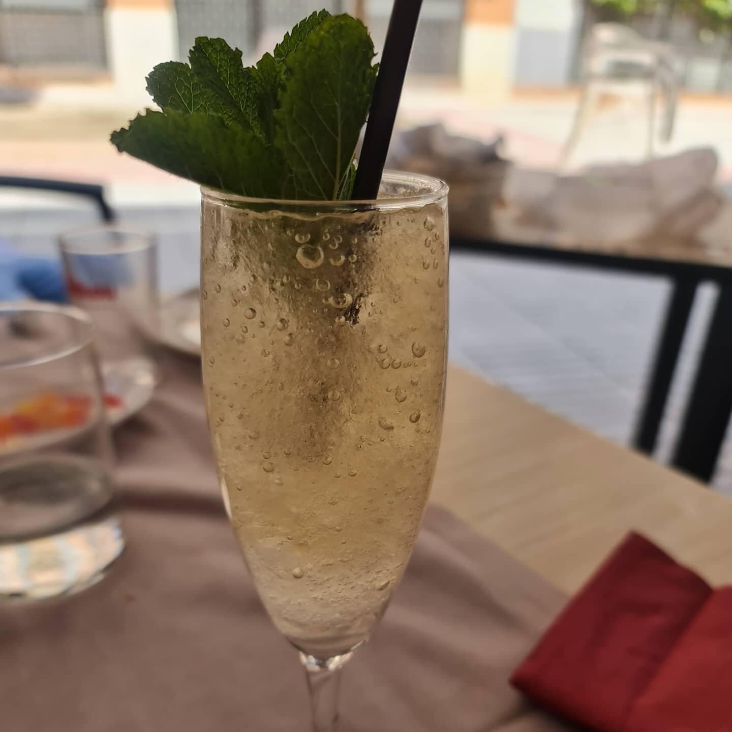 Los metales bar & kitchen