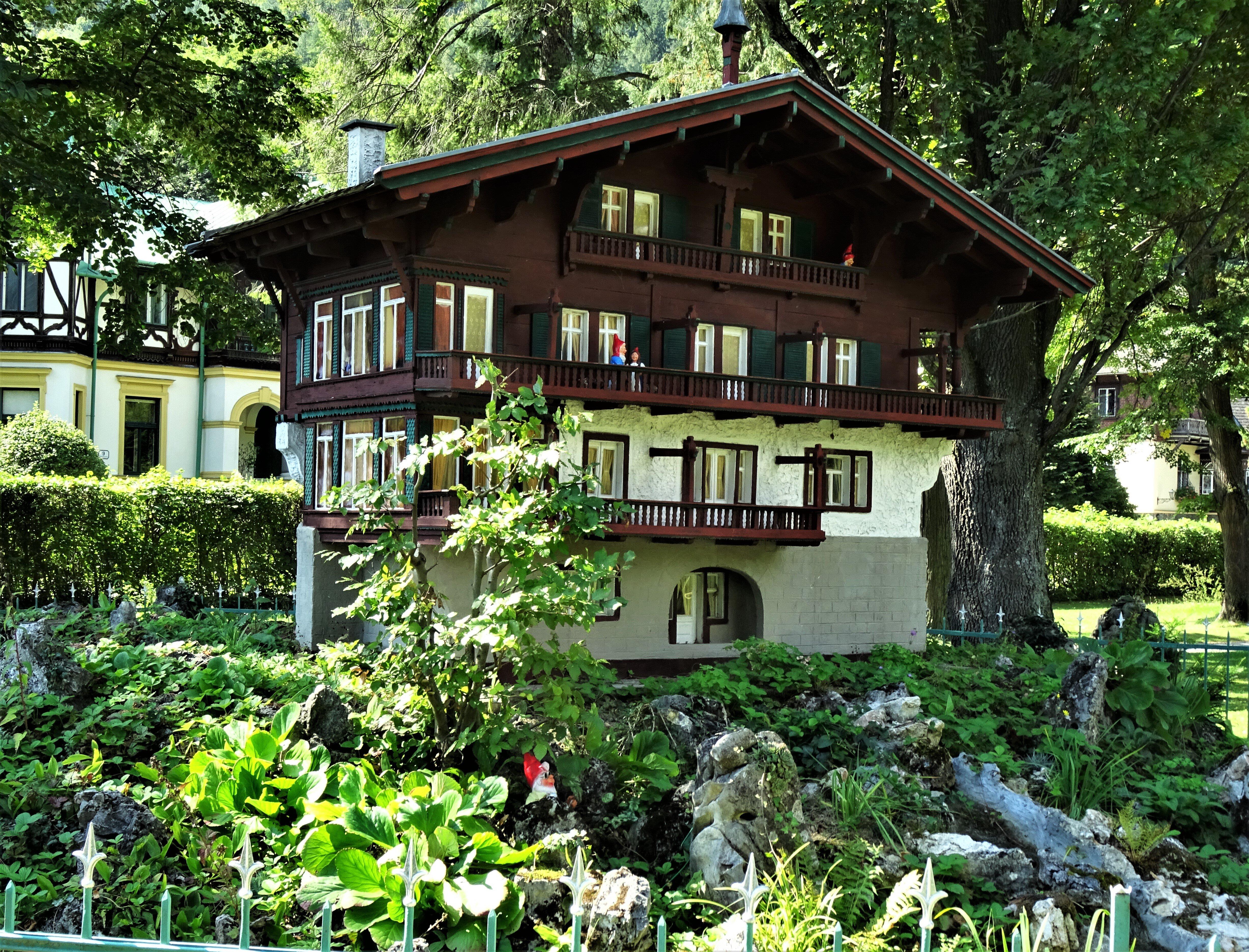 Semmeringhauschen im Park