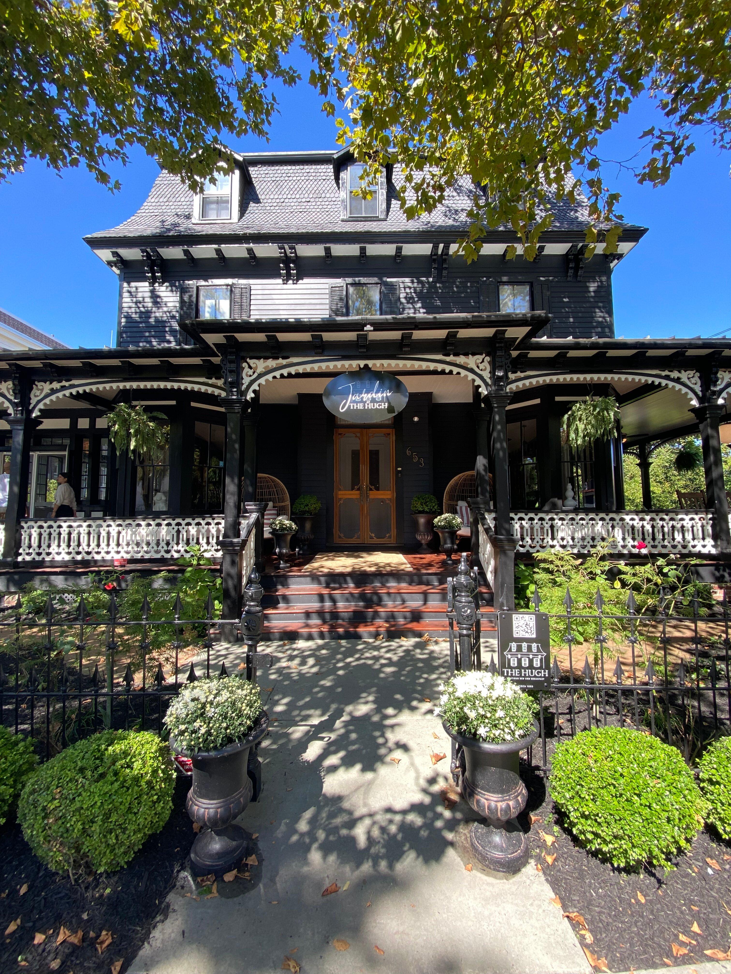 Photo by Christofer G