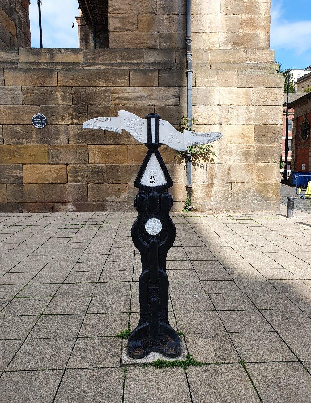 Hadrian's Way Sign Post Monument