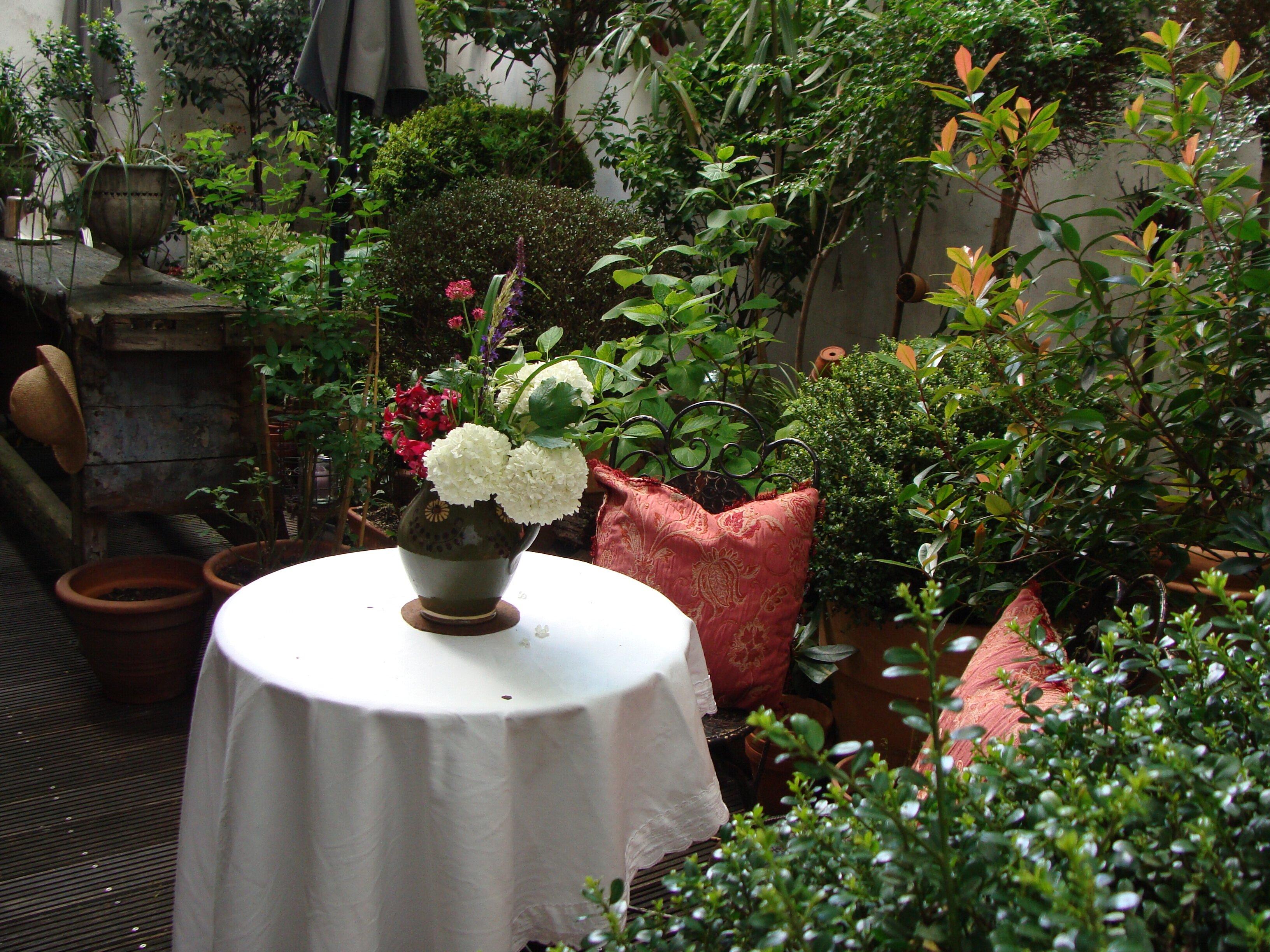 Jaz Boutique Cafe Art