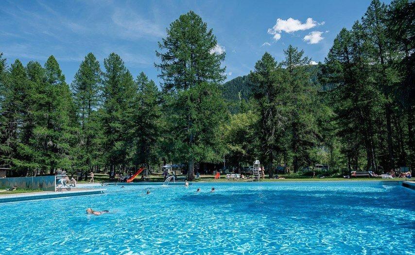 Schwimmbad Reckingen