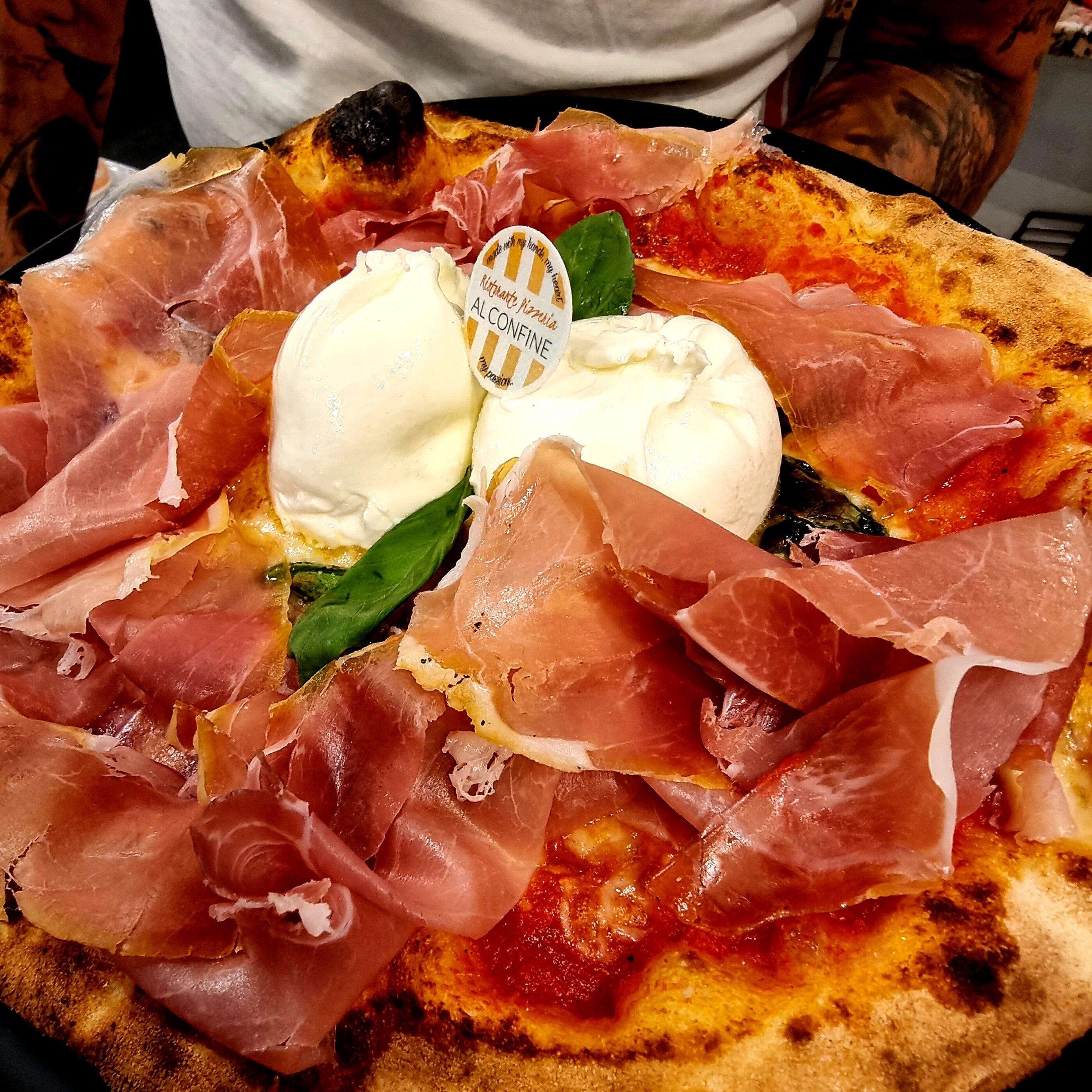 Pizzeria Pinseria Al Confine