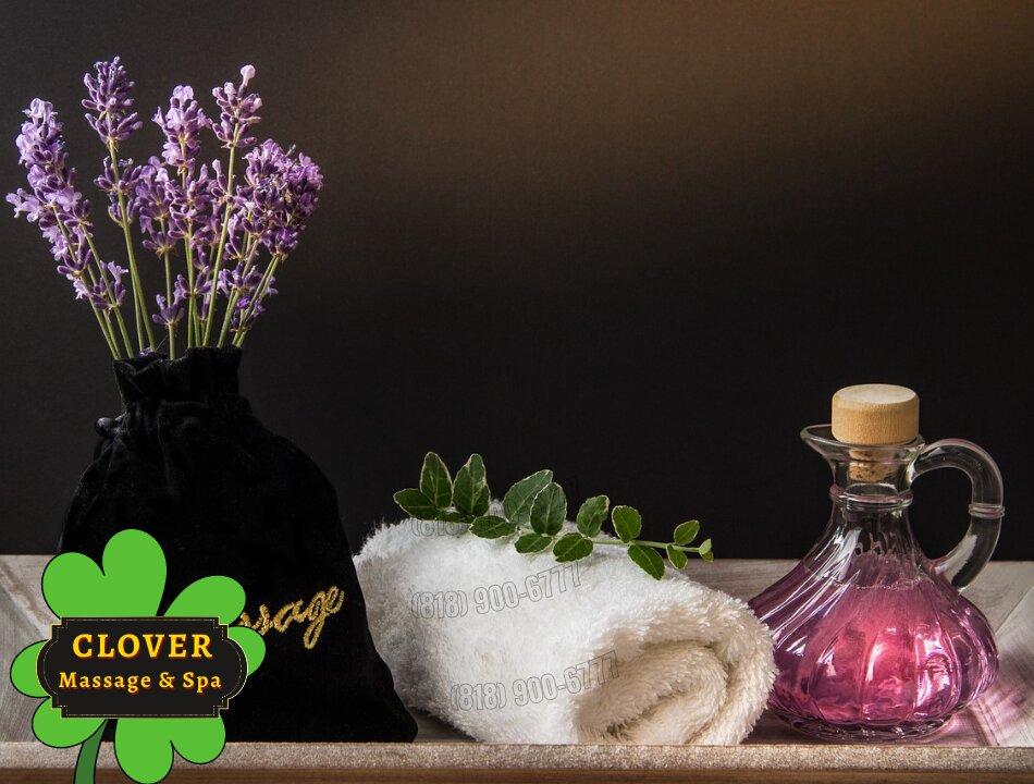 Clover Massage