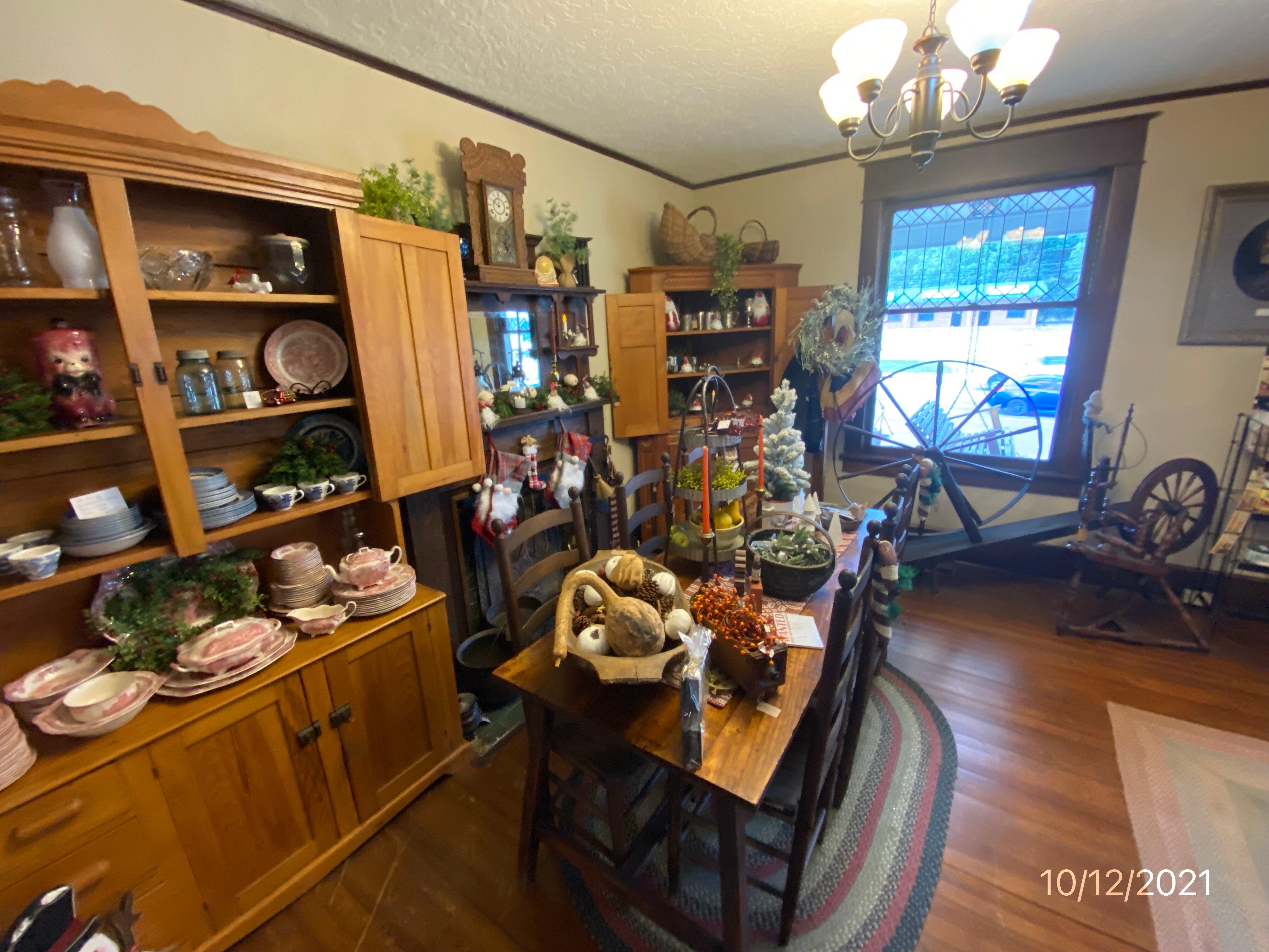 Salem Antique Market