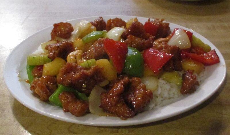 Sirinya's Thai Restaurant & Lounge