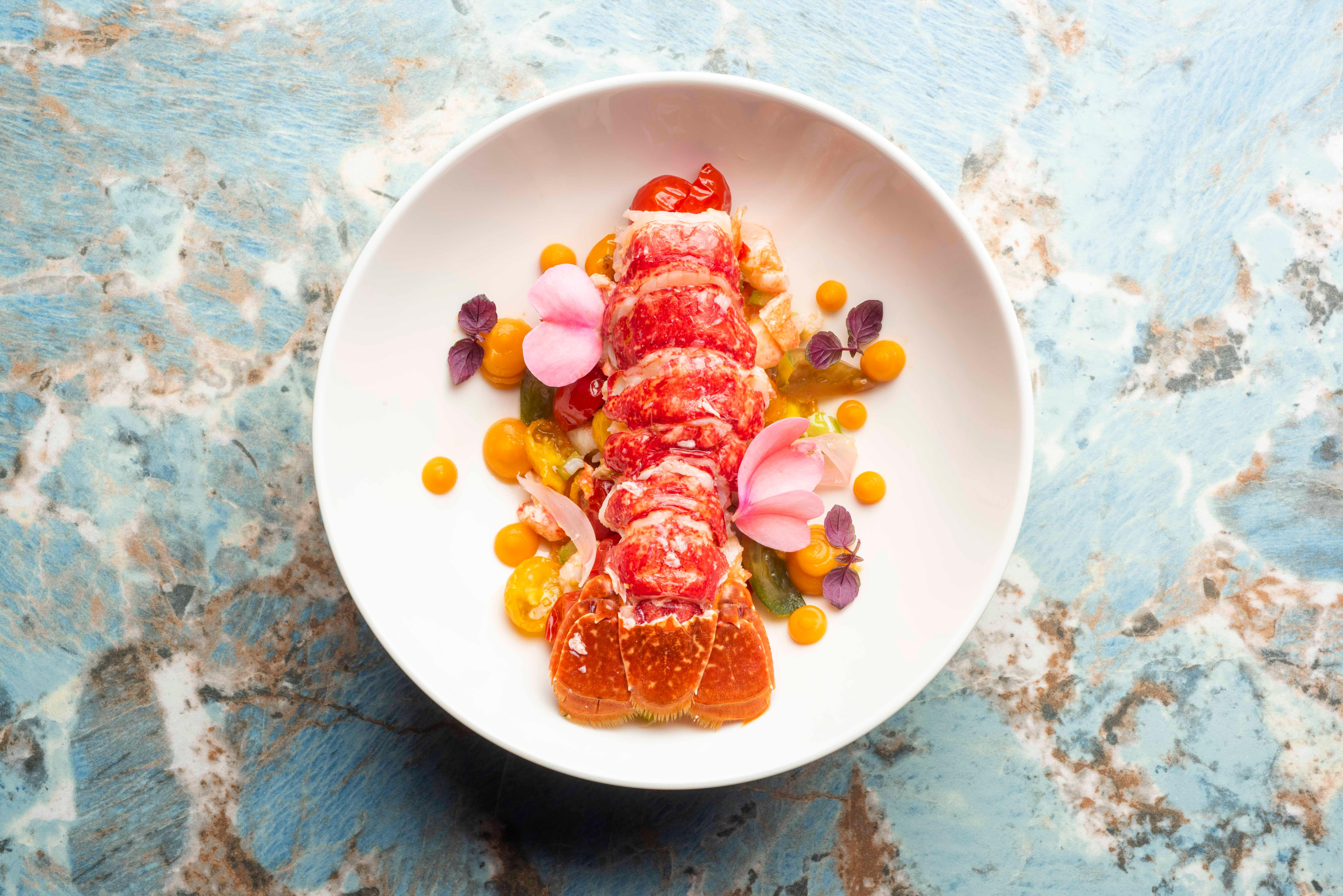 Marea Seafood & Beverage