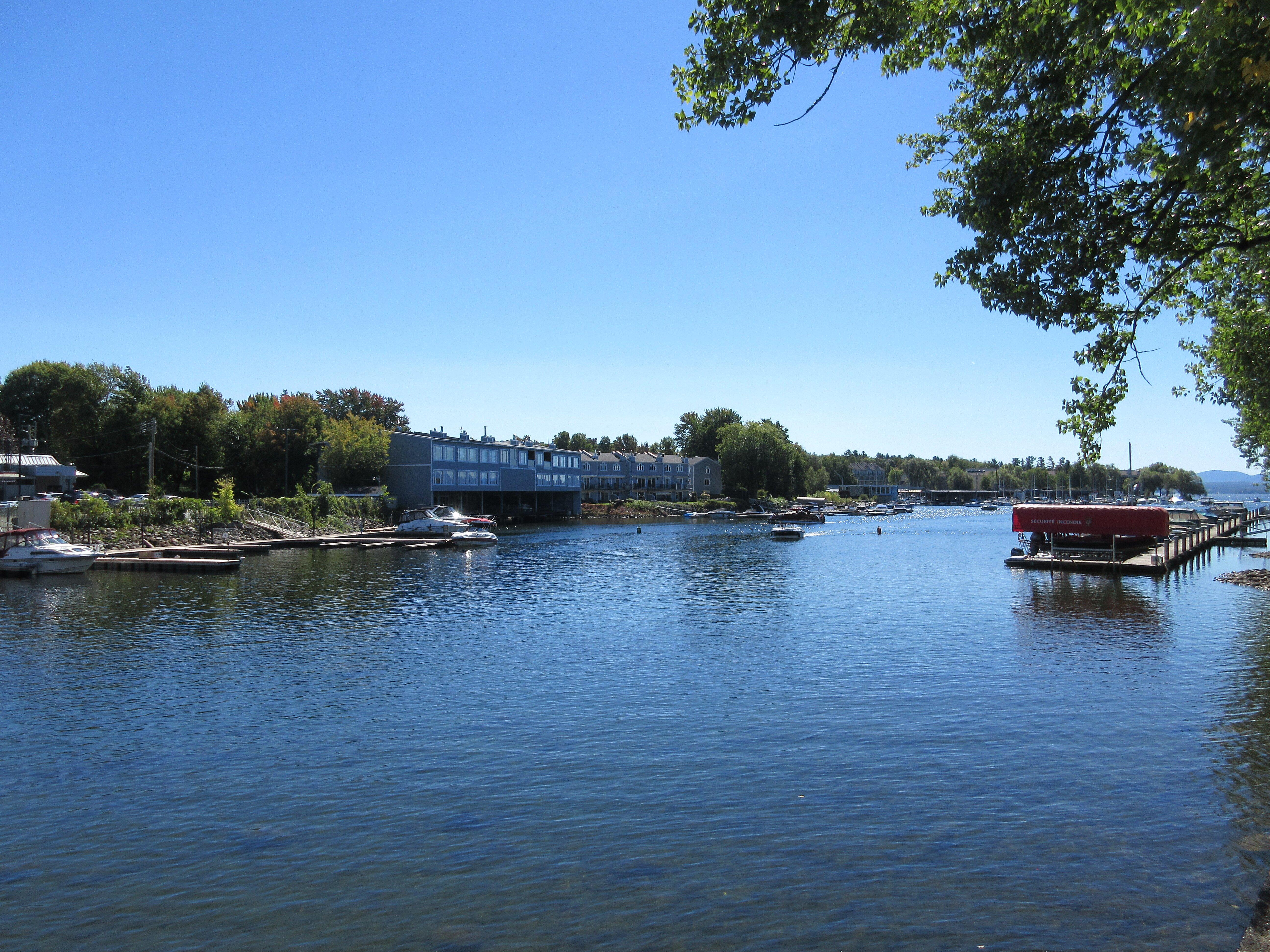 Marina Le Merry Club