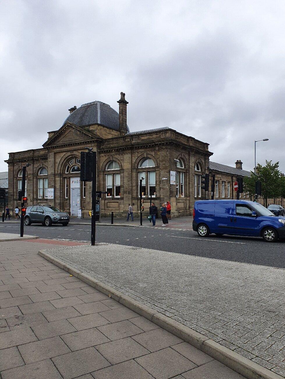 1 Neville Street Building