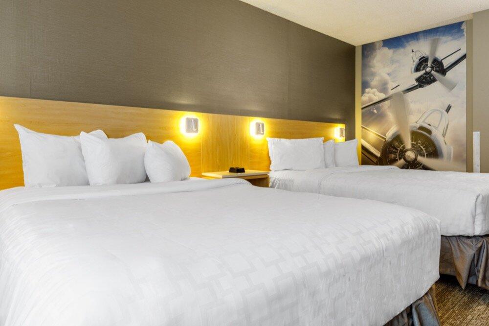 Clarion Pointe Quebec Airport