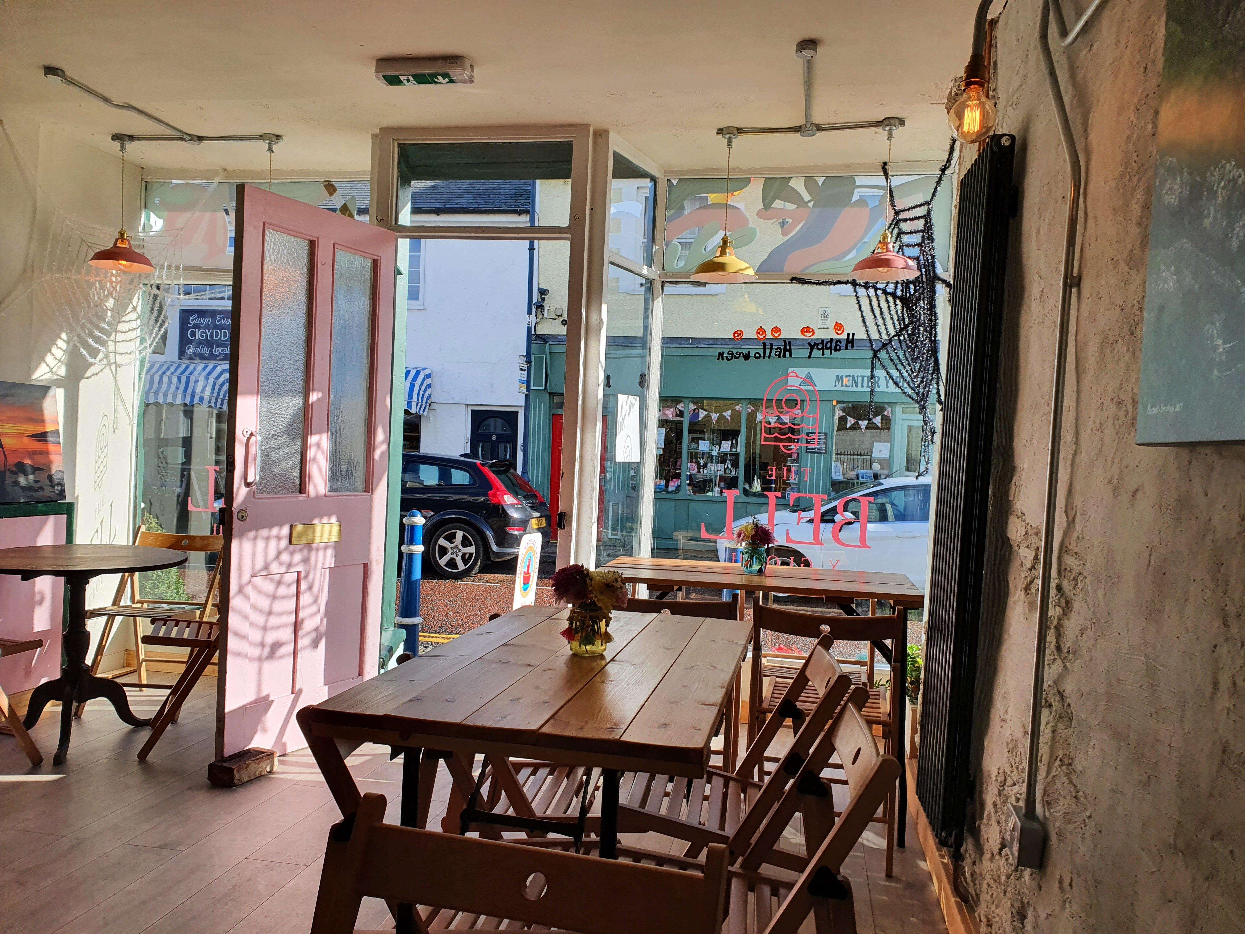 The Bell Y Gloch Cafe