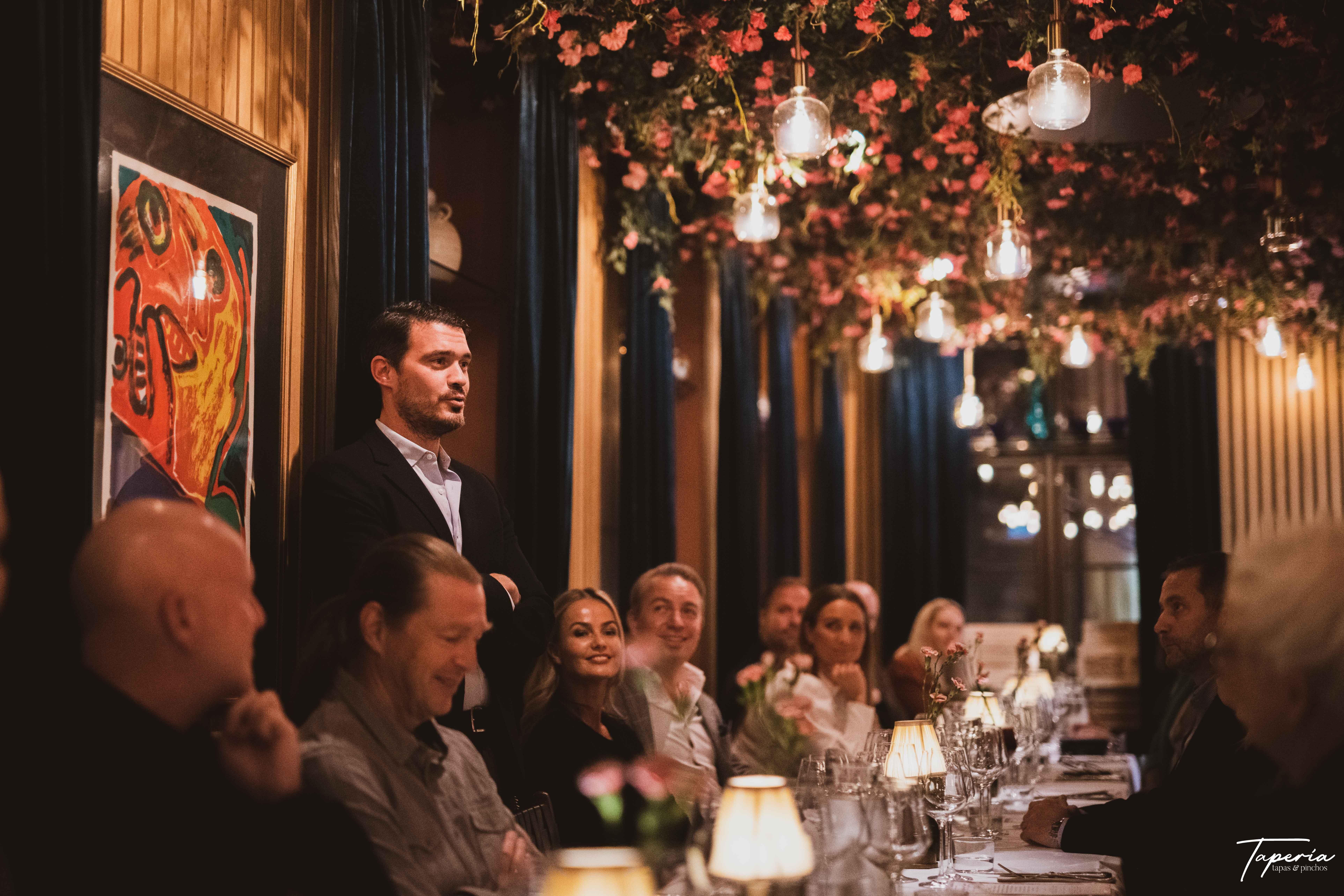 Taperia - tapas & pinchos